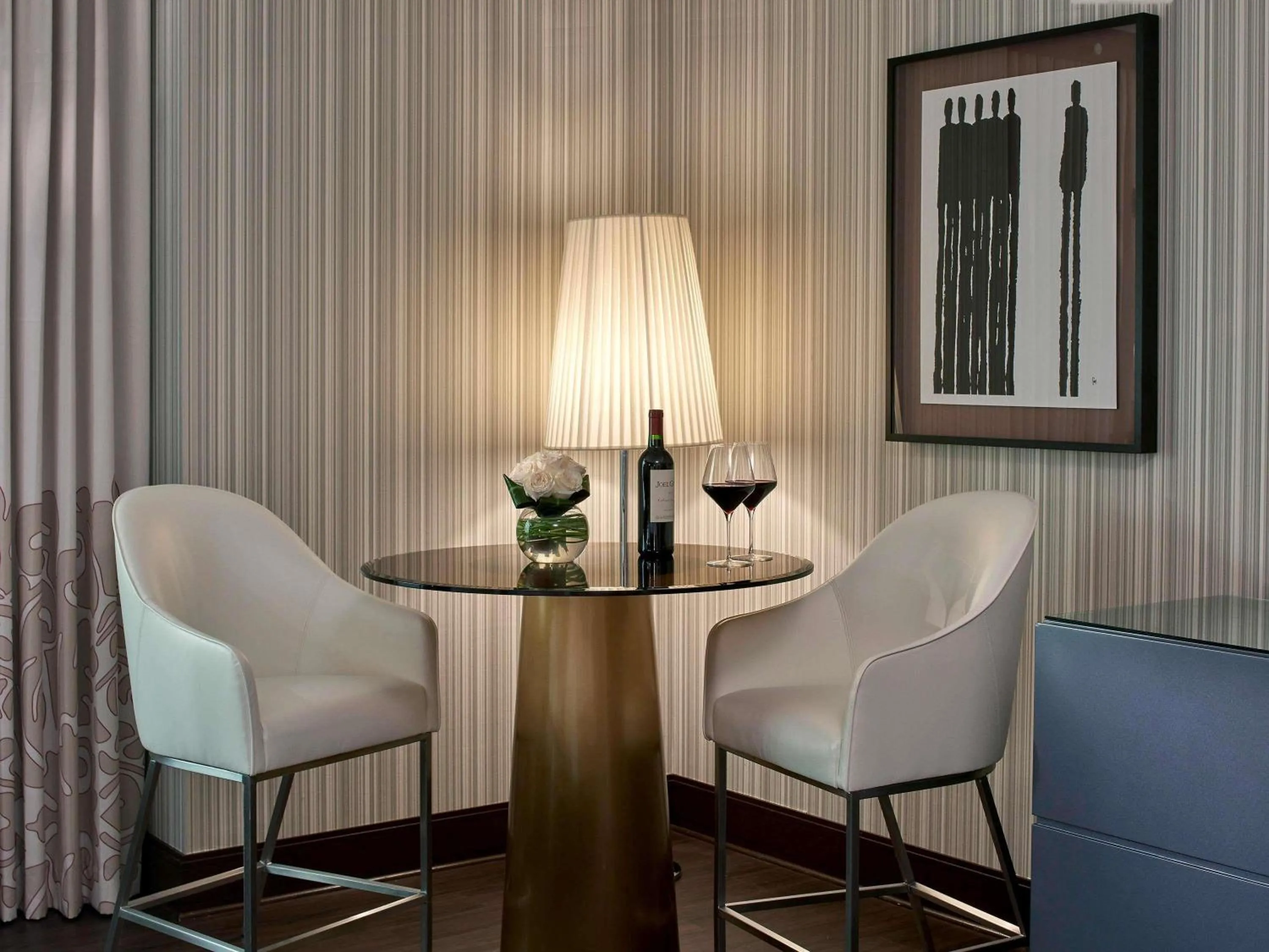 Bedroom in Sofitel Philadelphia at Rittenhouse Square