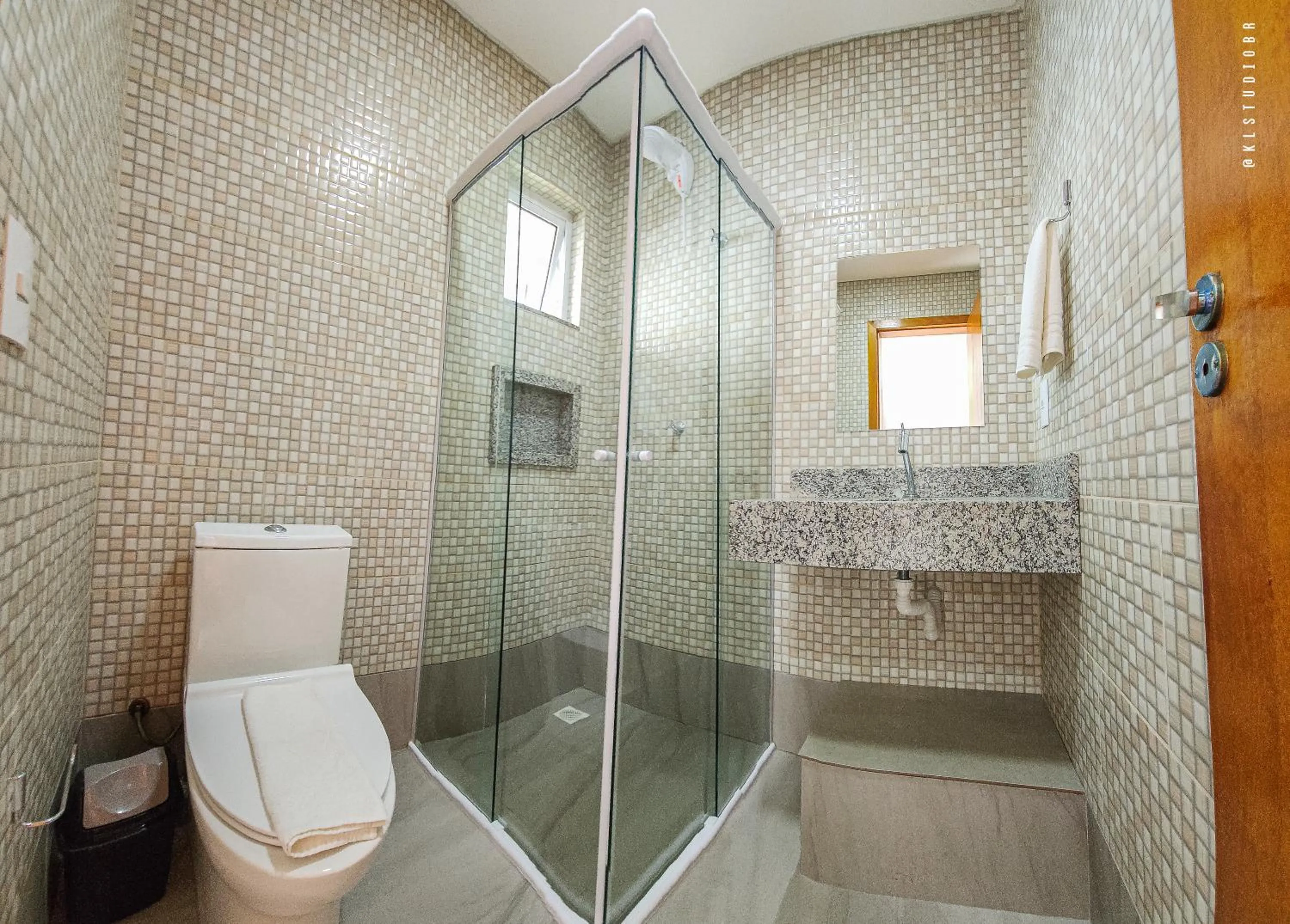 Shower in Apart Hotel Canto Grande