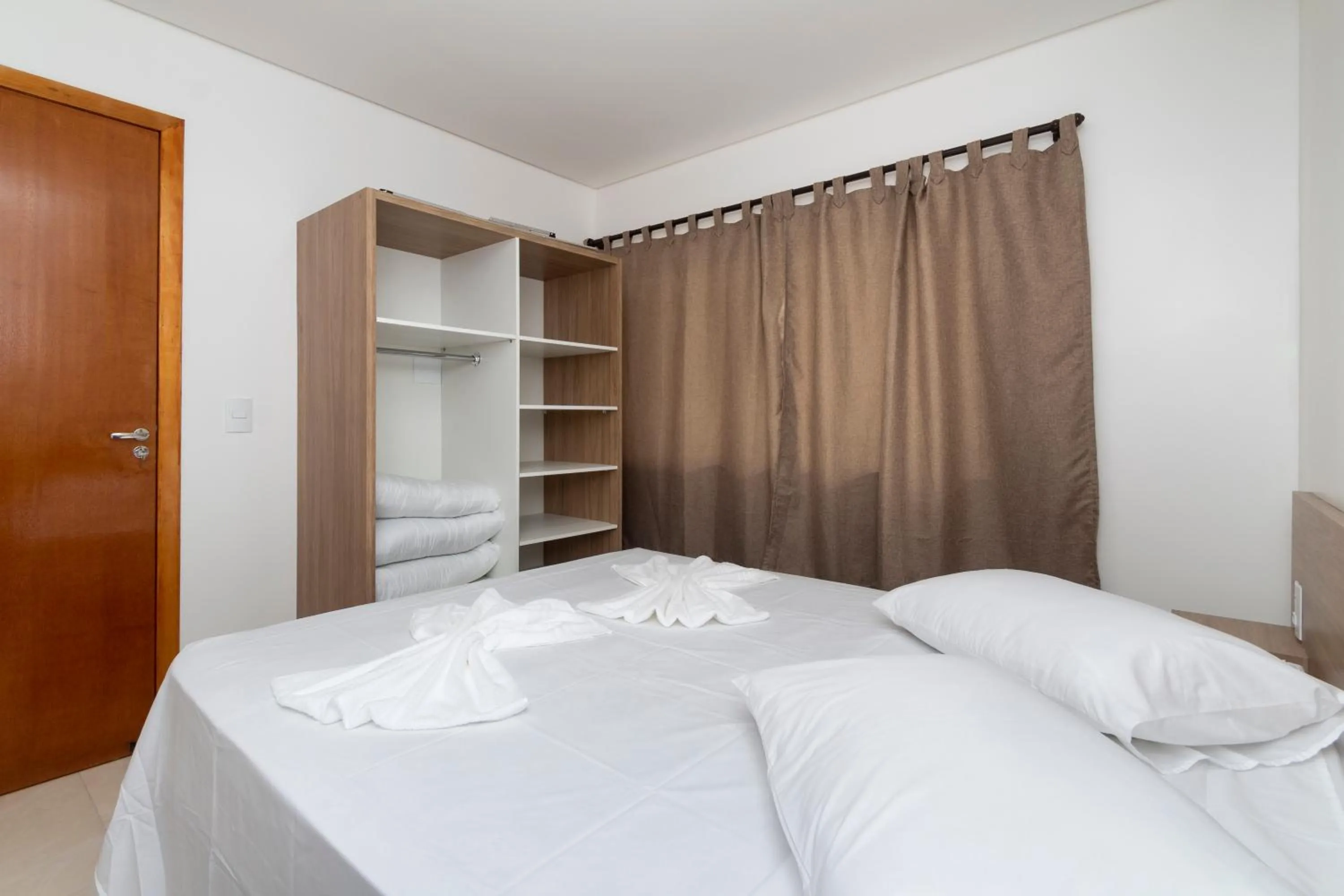 Photo of the whole room, Bed in Apart Hotel Canto Grande