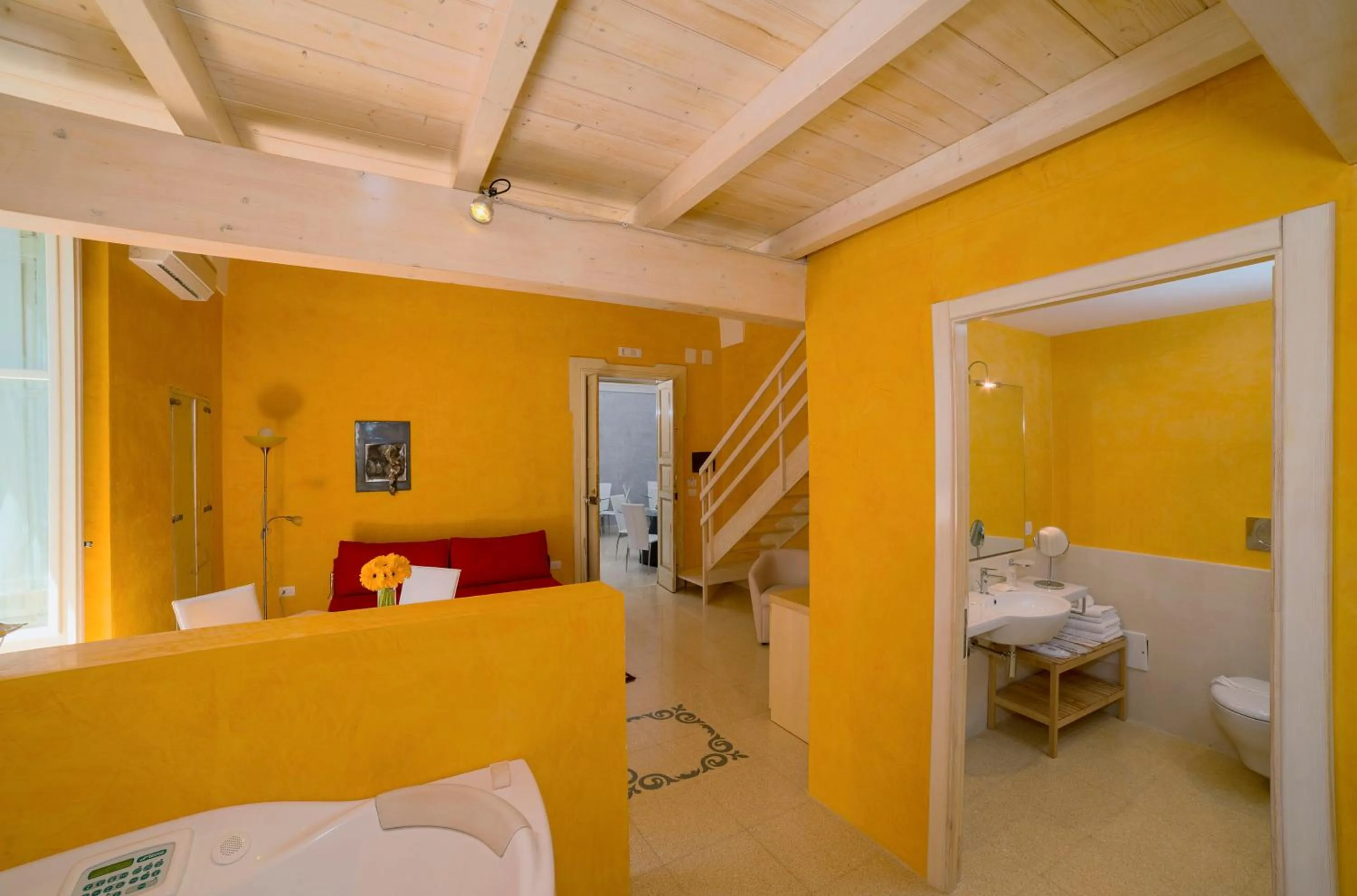 Toilet in Relais Carlo V - Palazzo Storico