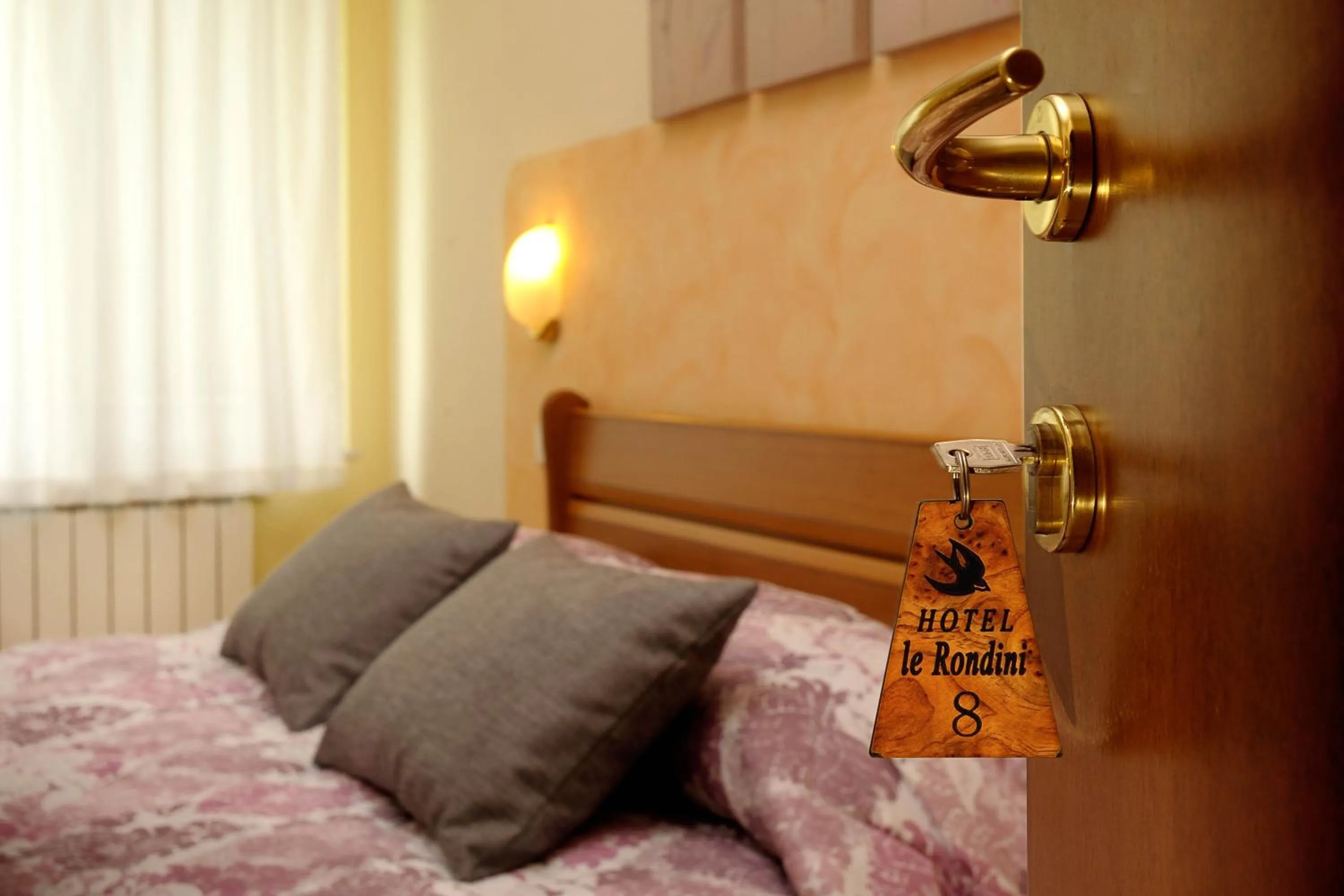 Decorative detail in Le Rondini