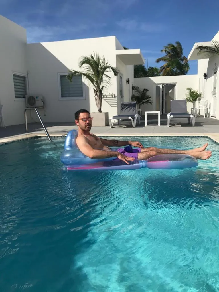 People in The Palm Leaf Apartments