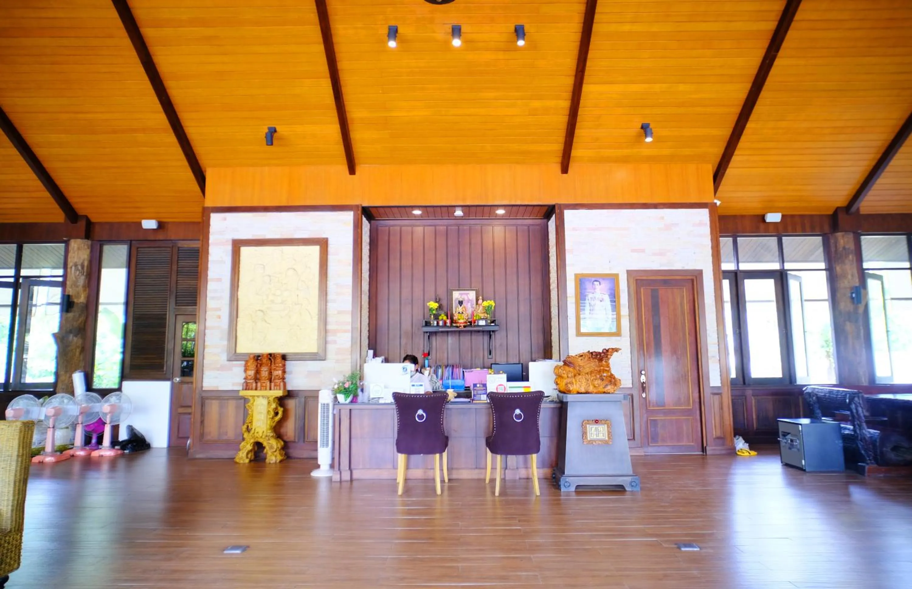 Lobby or reception in Rnana Grand