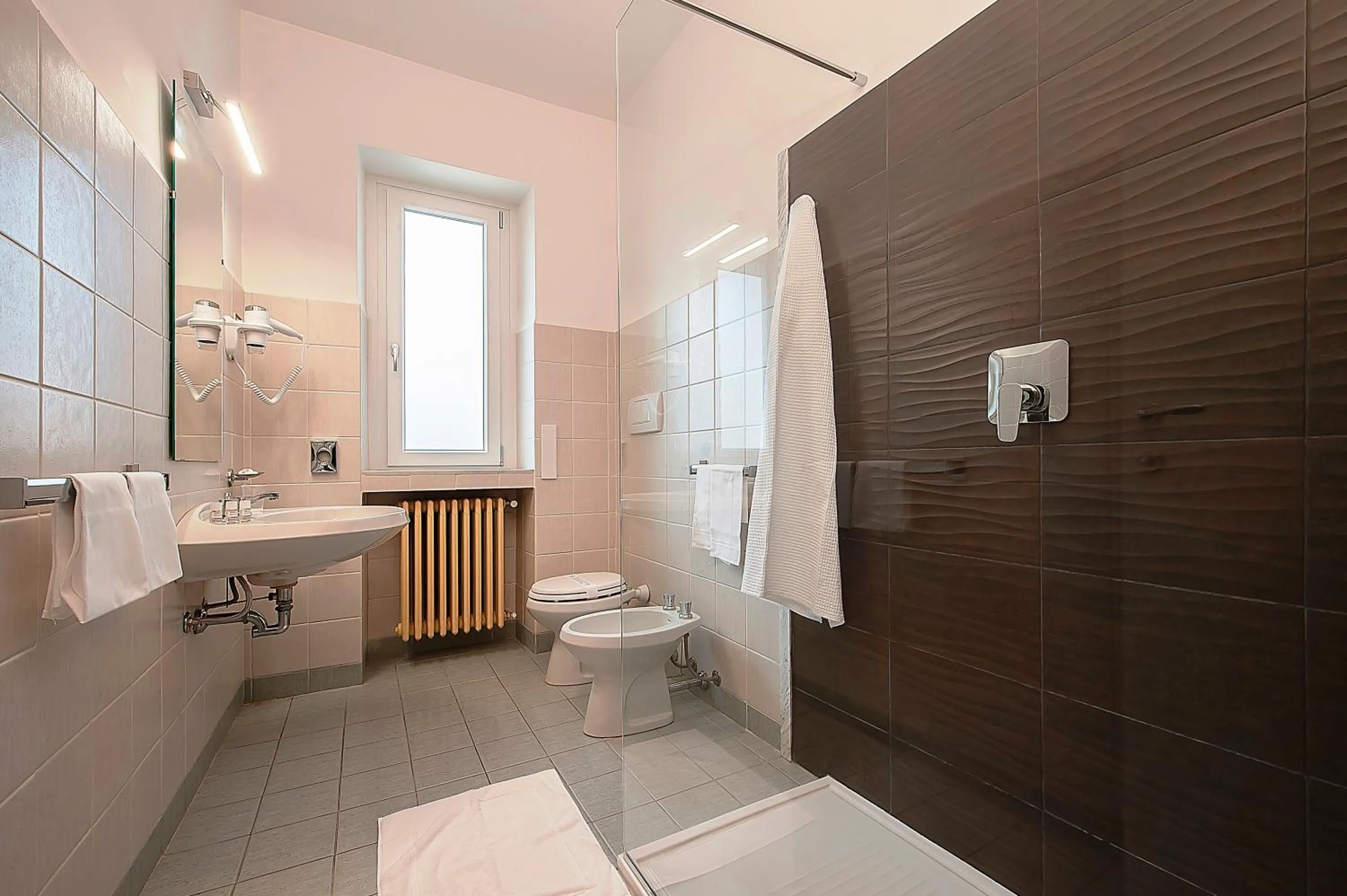 Bedroom in Hotel Delle Rose