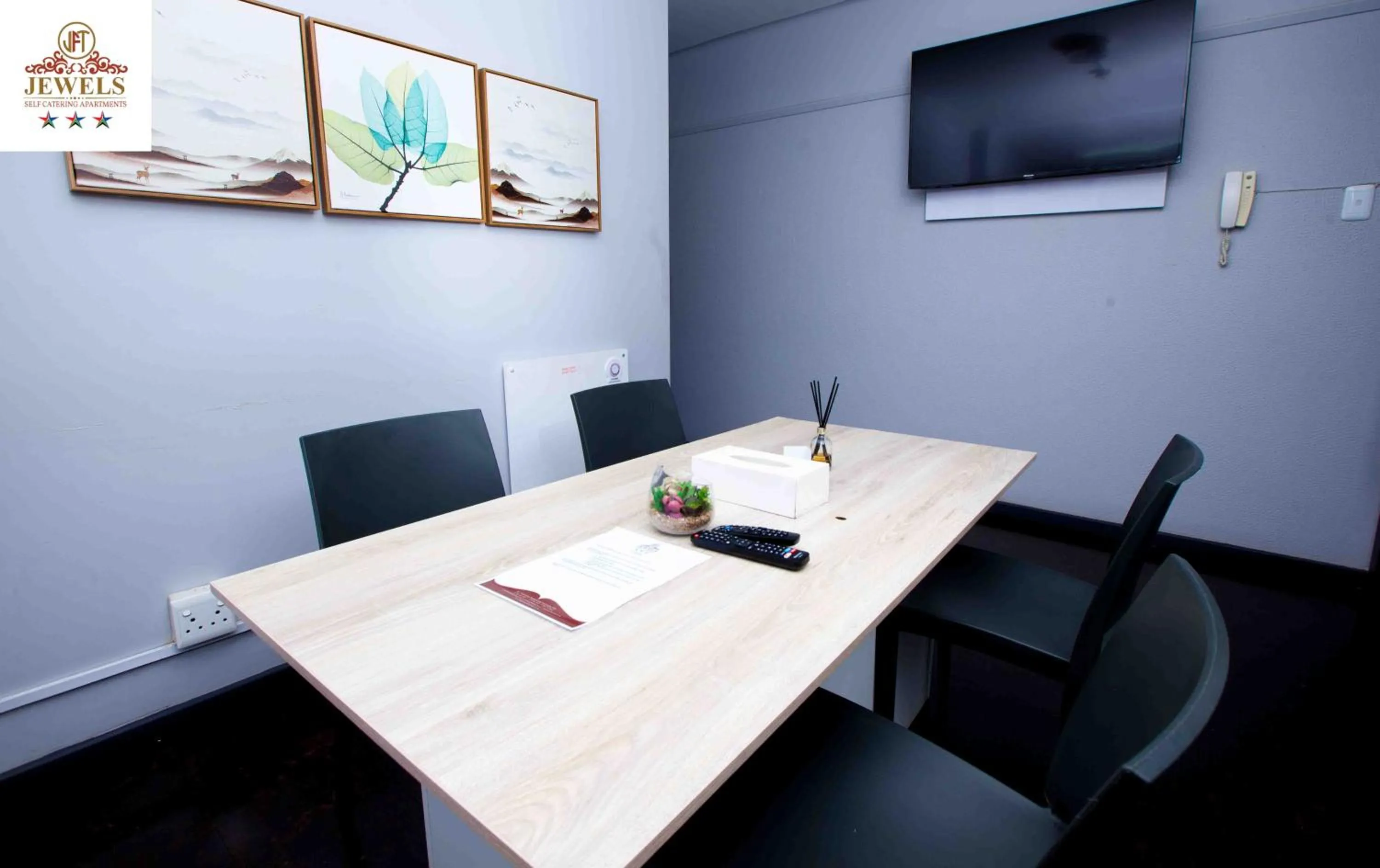 TV and multimedia in JFT self catering units