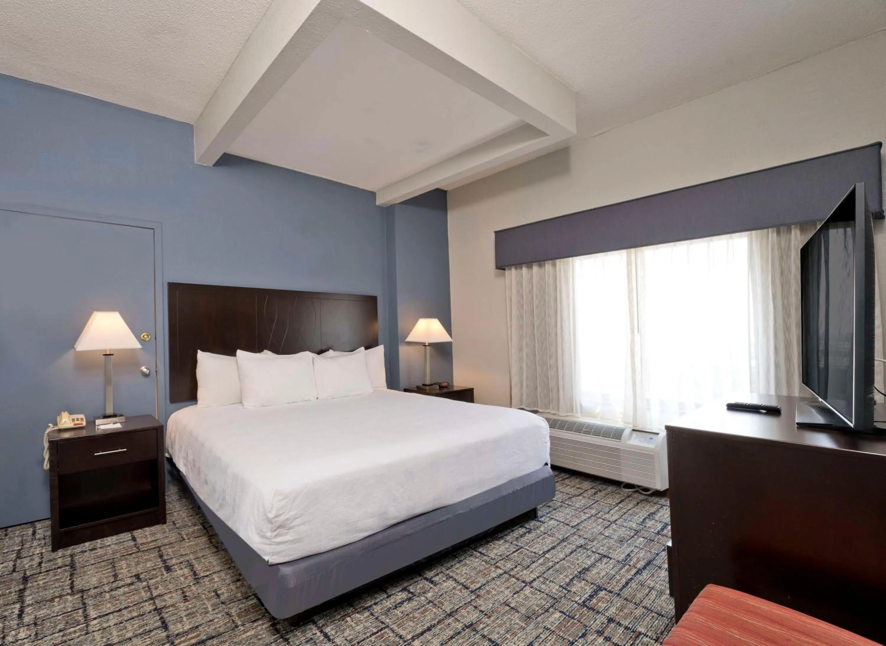 Bedroom, Bed in Best Western Plus Hotel & Conference Center