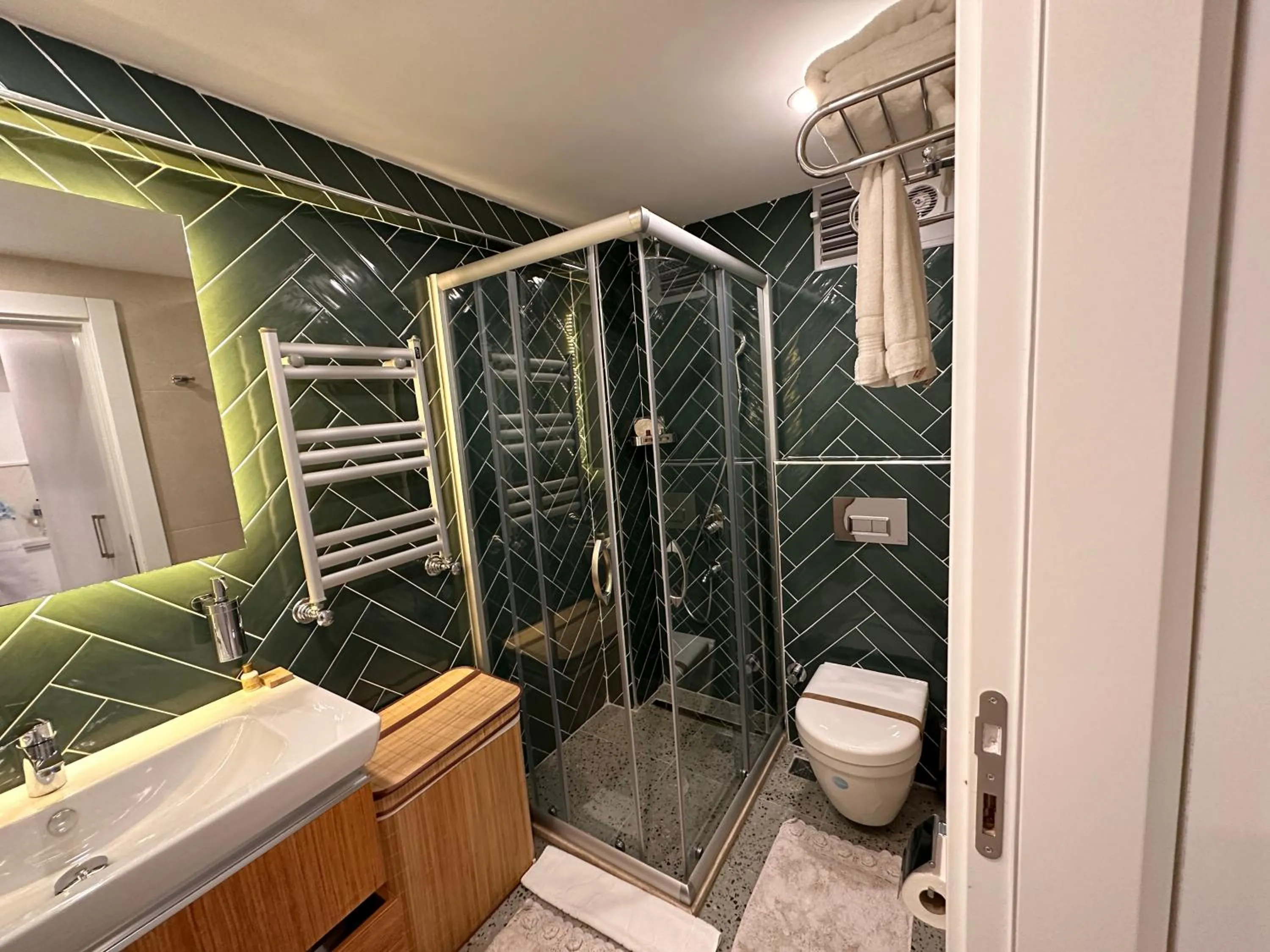 Shower, Bathroom in Kings Cross Hotel Istanbul