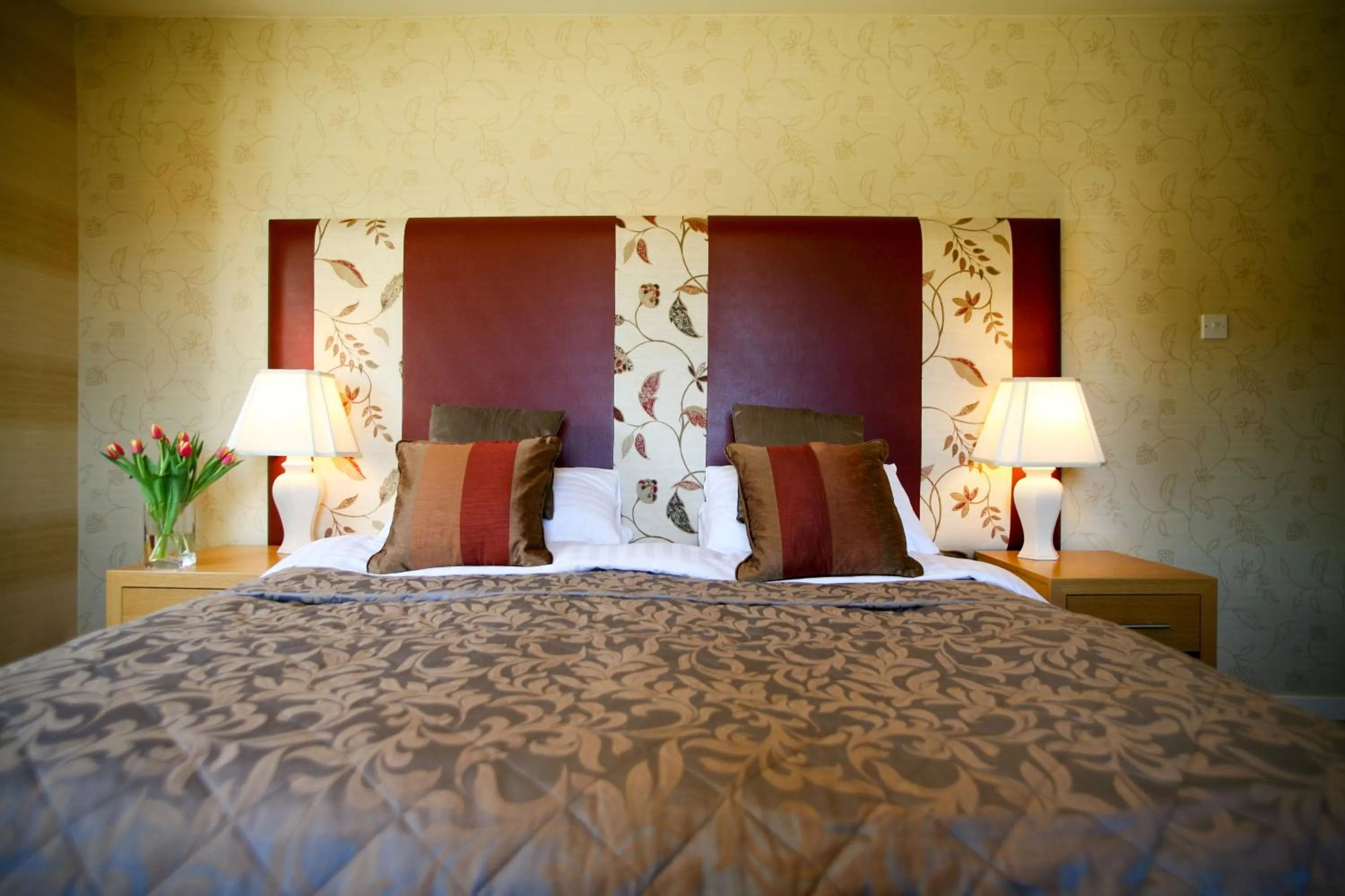 Bedroom, Bed in The Tomich Hotel