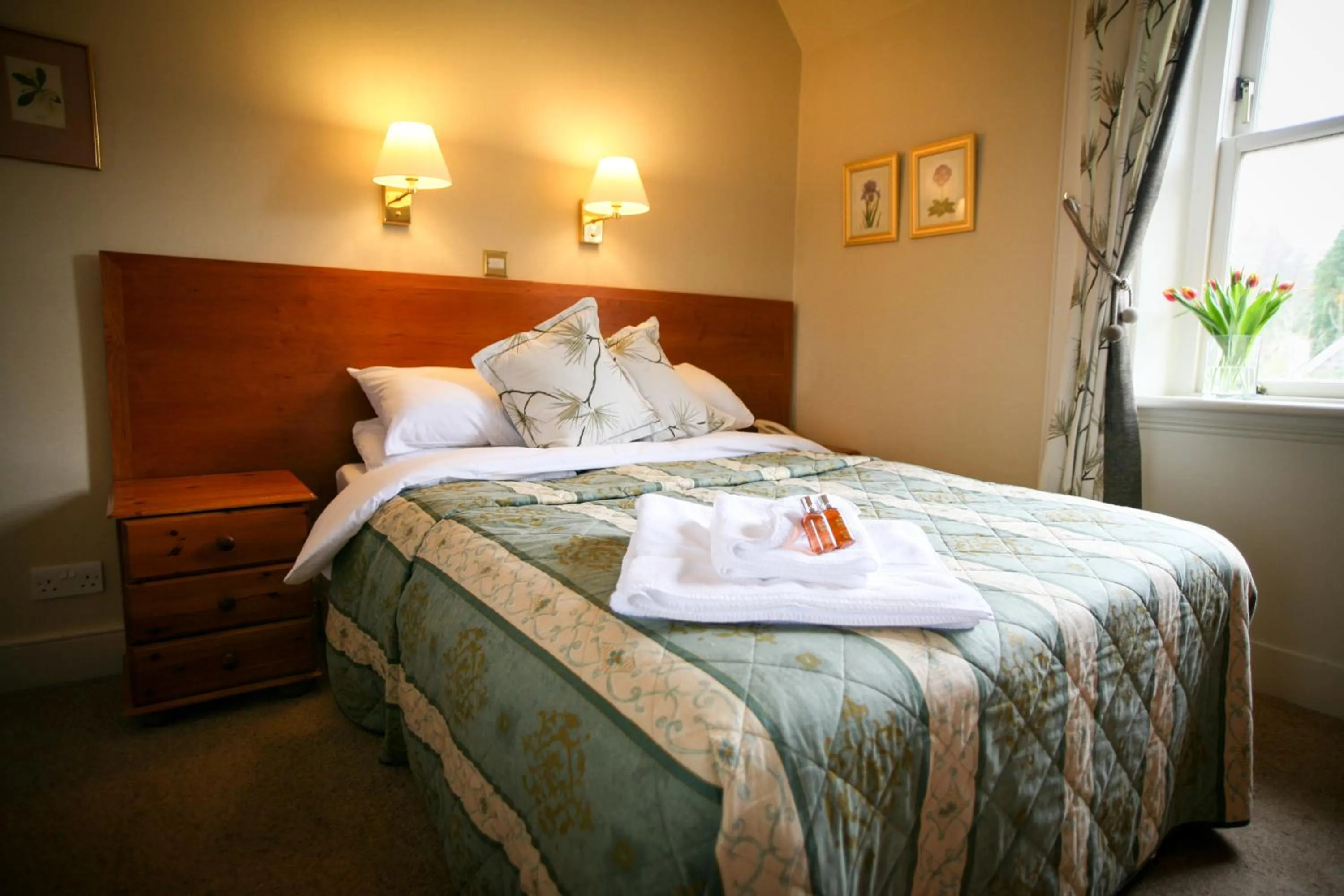 Bedroom, Bed in The Tomich Hotel