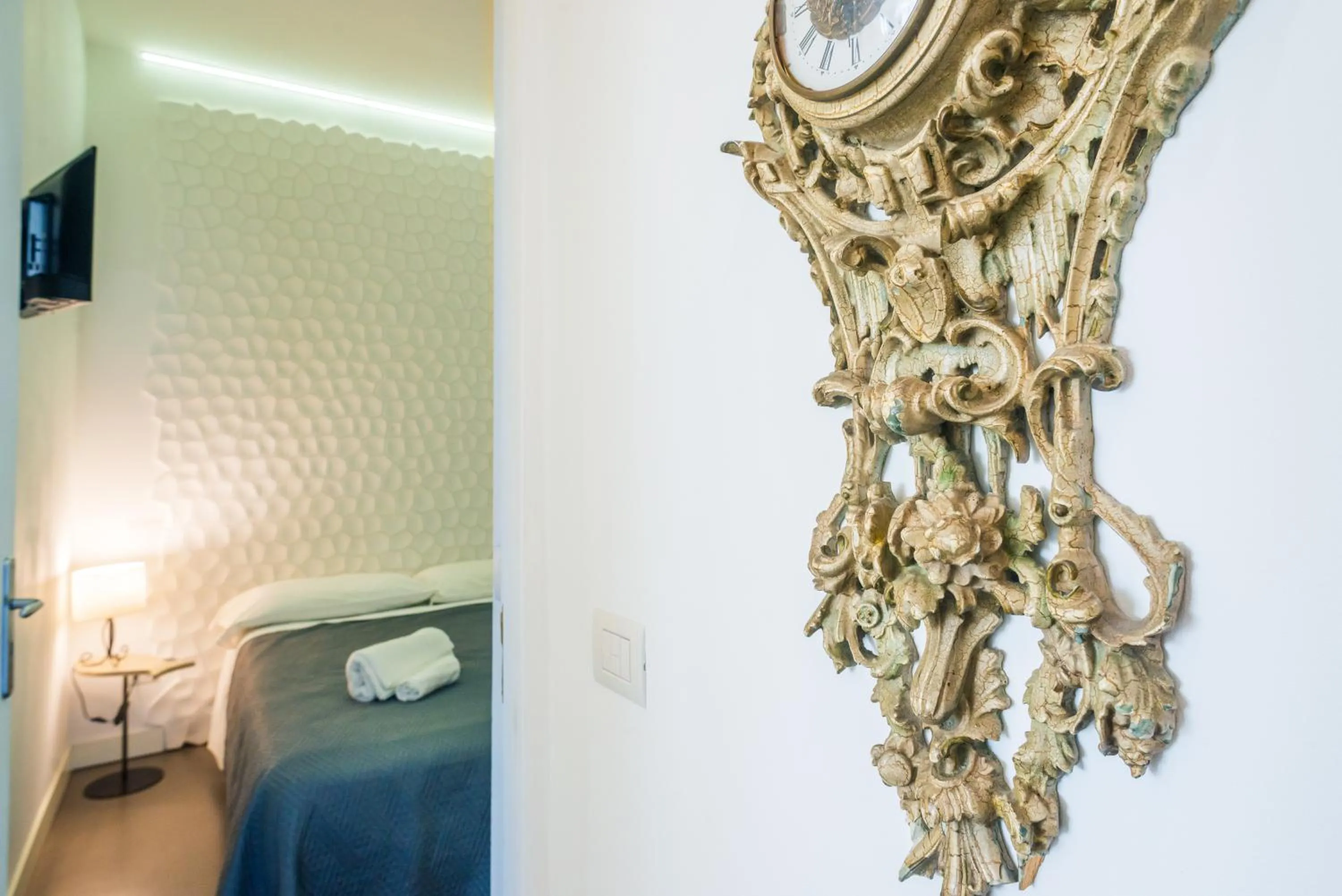 Decorative detail, Bed in Villa Giannina B&B