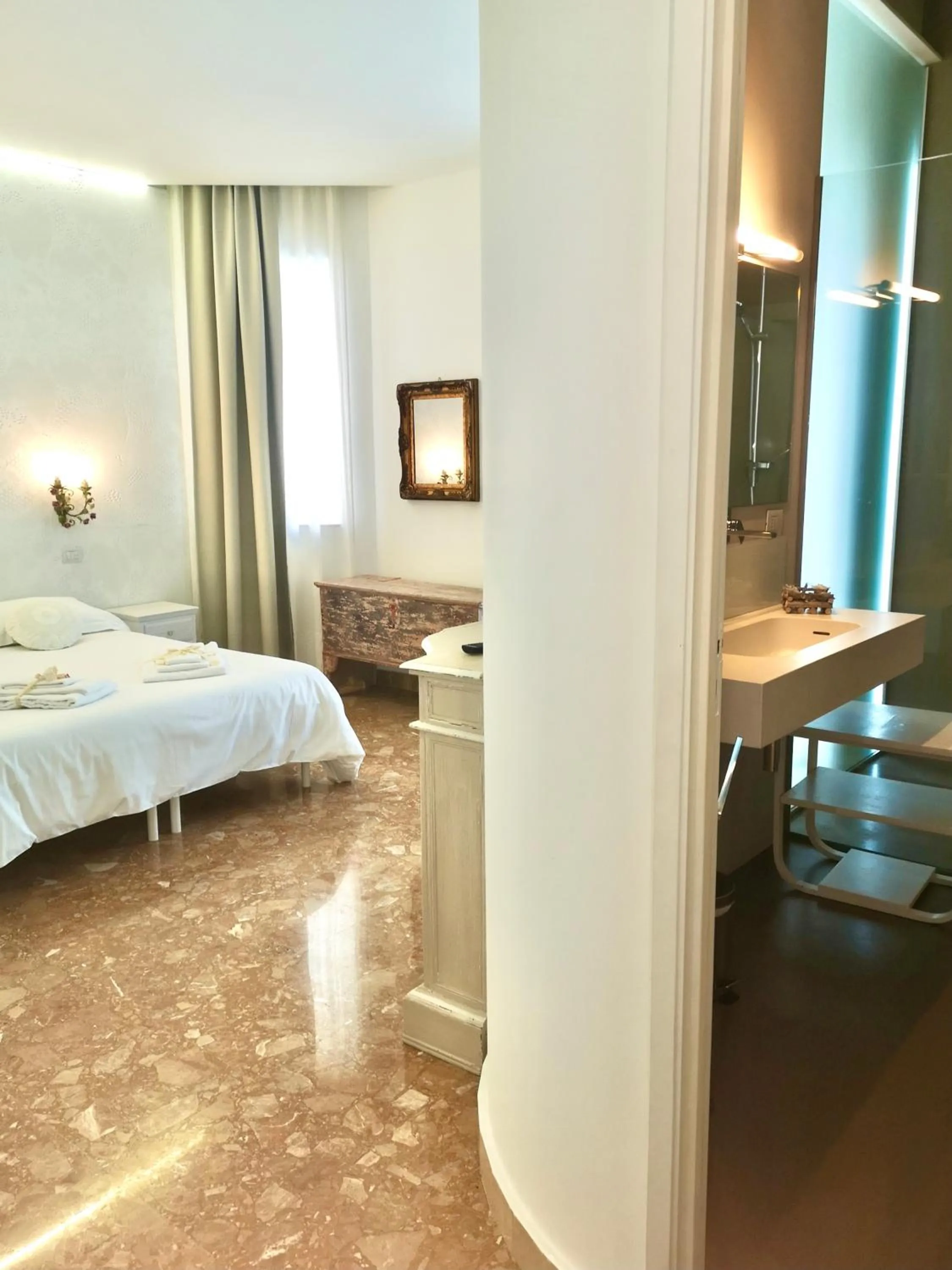 Bedroom, Bed in Villa Giannina B&B