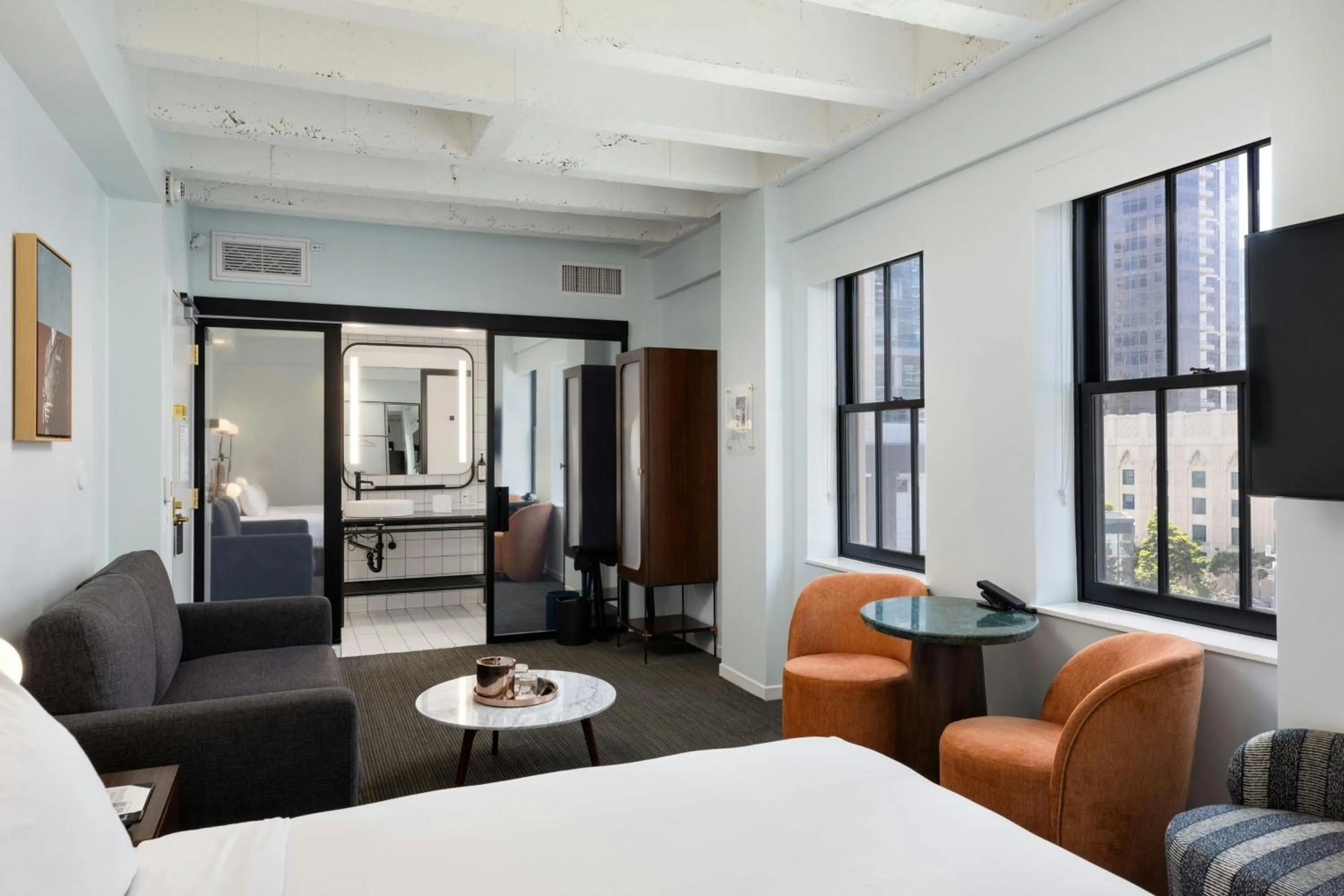 Bedroom, Bed in The Guild Hotel, San Diego Downtown, a Marriott Tribute Portfolio Hotel
