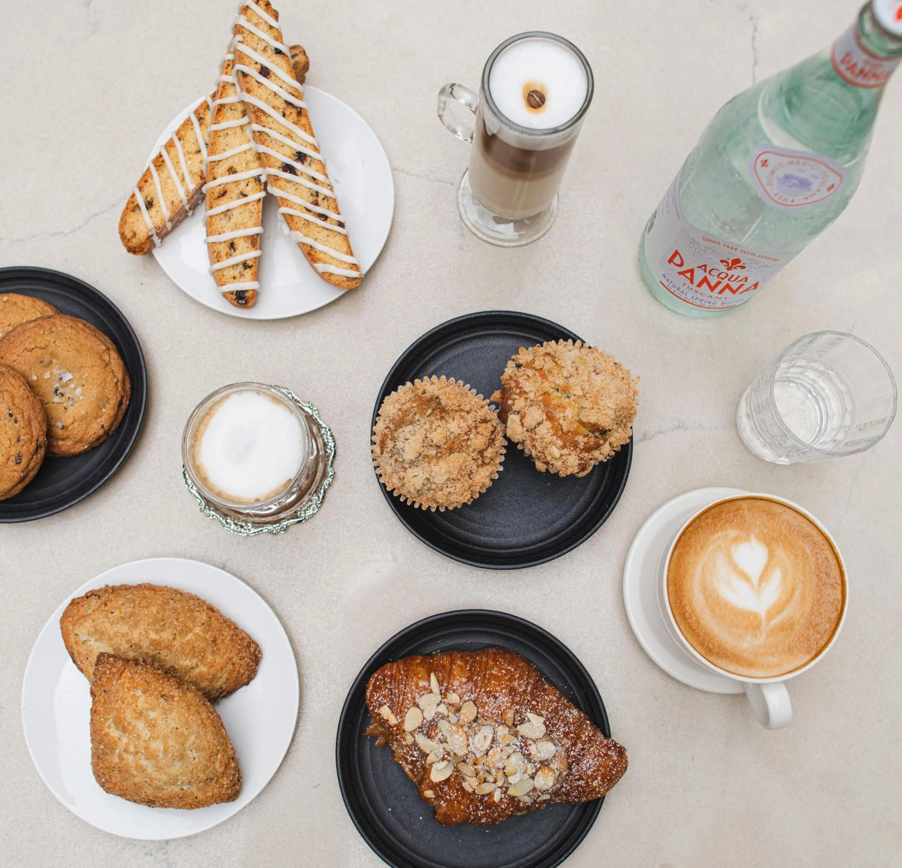 Breakfast in The Guild Hotel, San Diego Downtown, a Marriott Tribute Portfolio Hotel