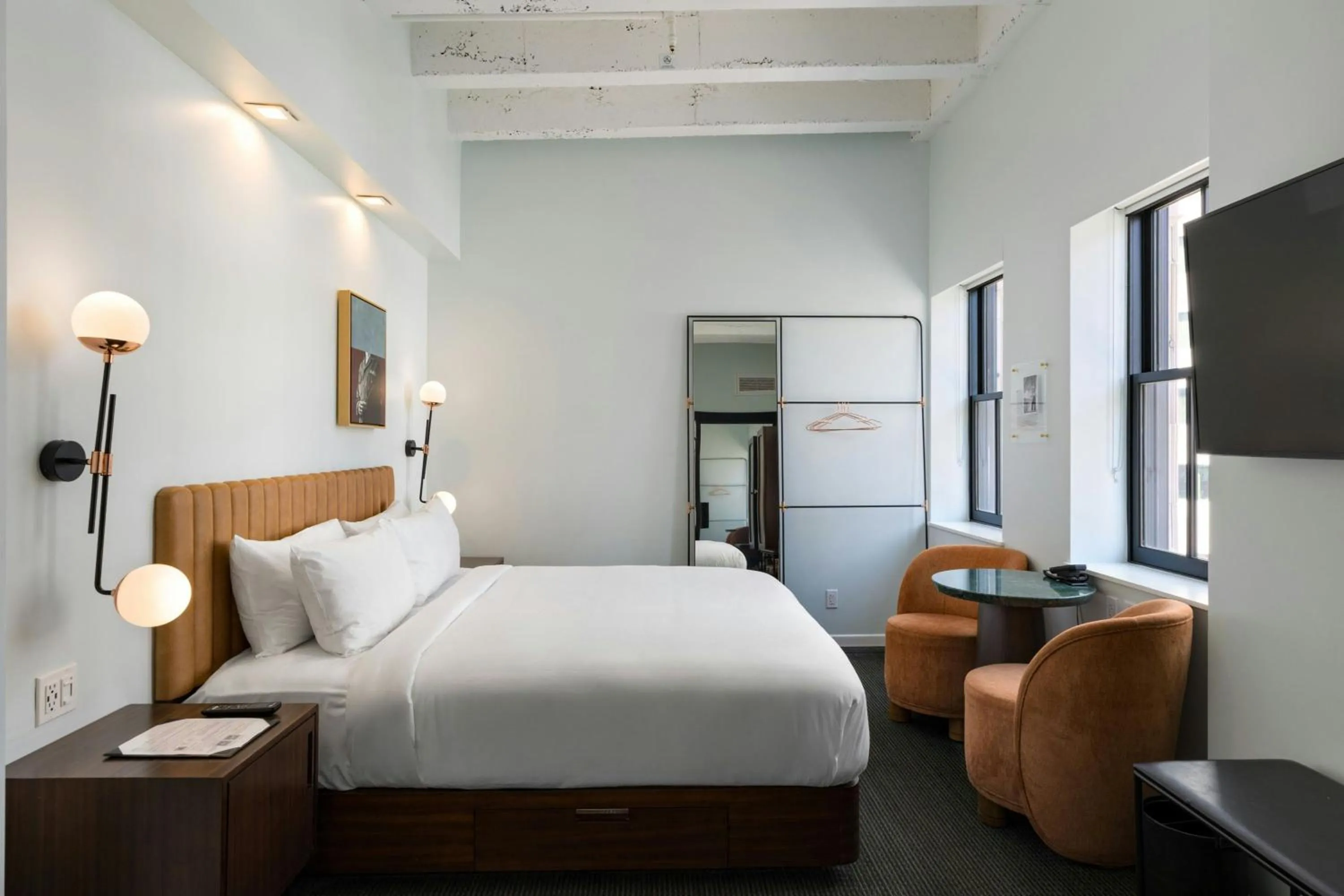 Photo of the whole room, Bed in The Guild Hotel, San Diego Downtown, a Marriott Tribute Portfolio Hotel