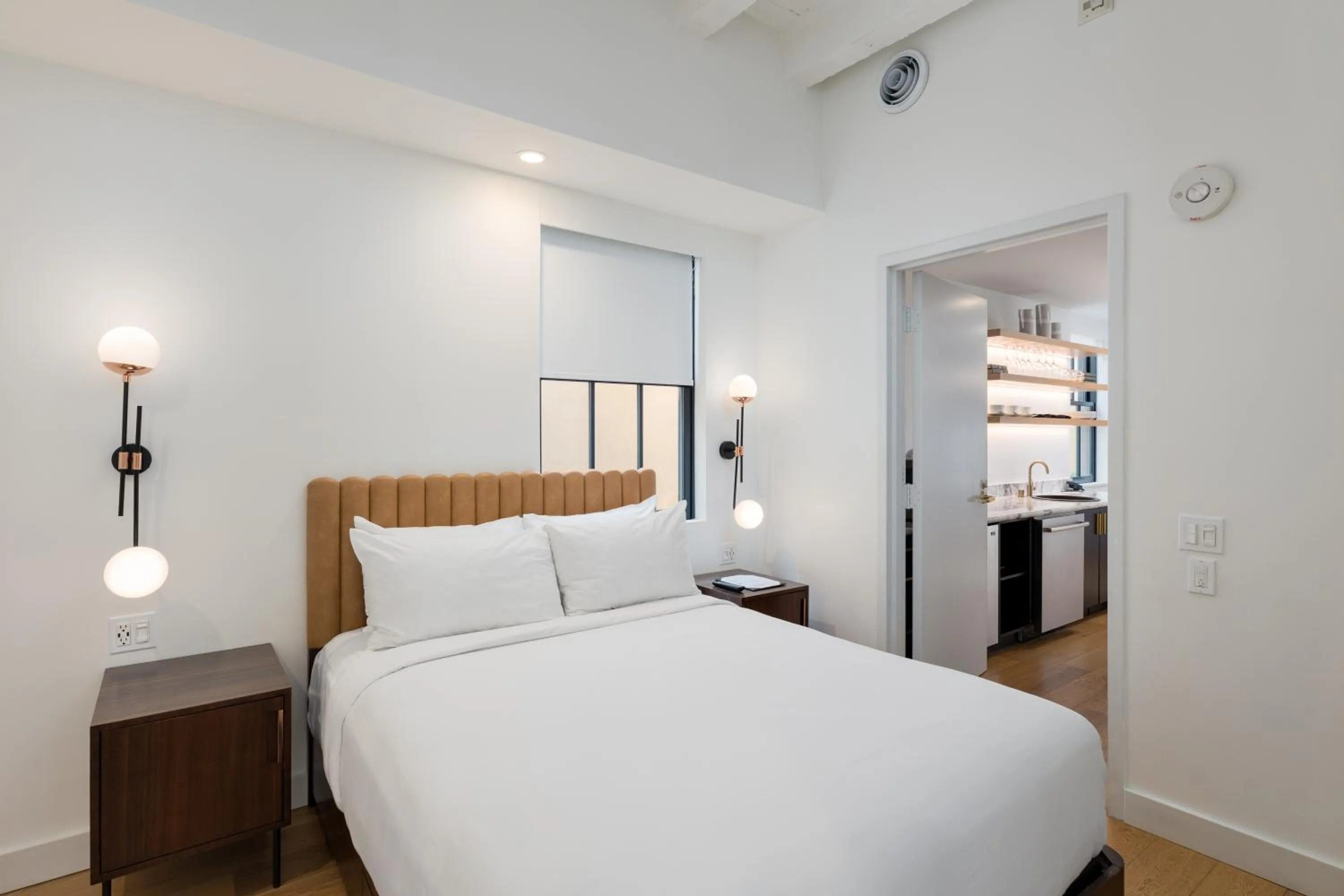 Bed in The Guild Hotel, San Diego Downtown, a Marriott Tribute Portfolio Hotel