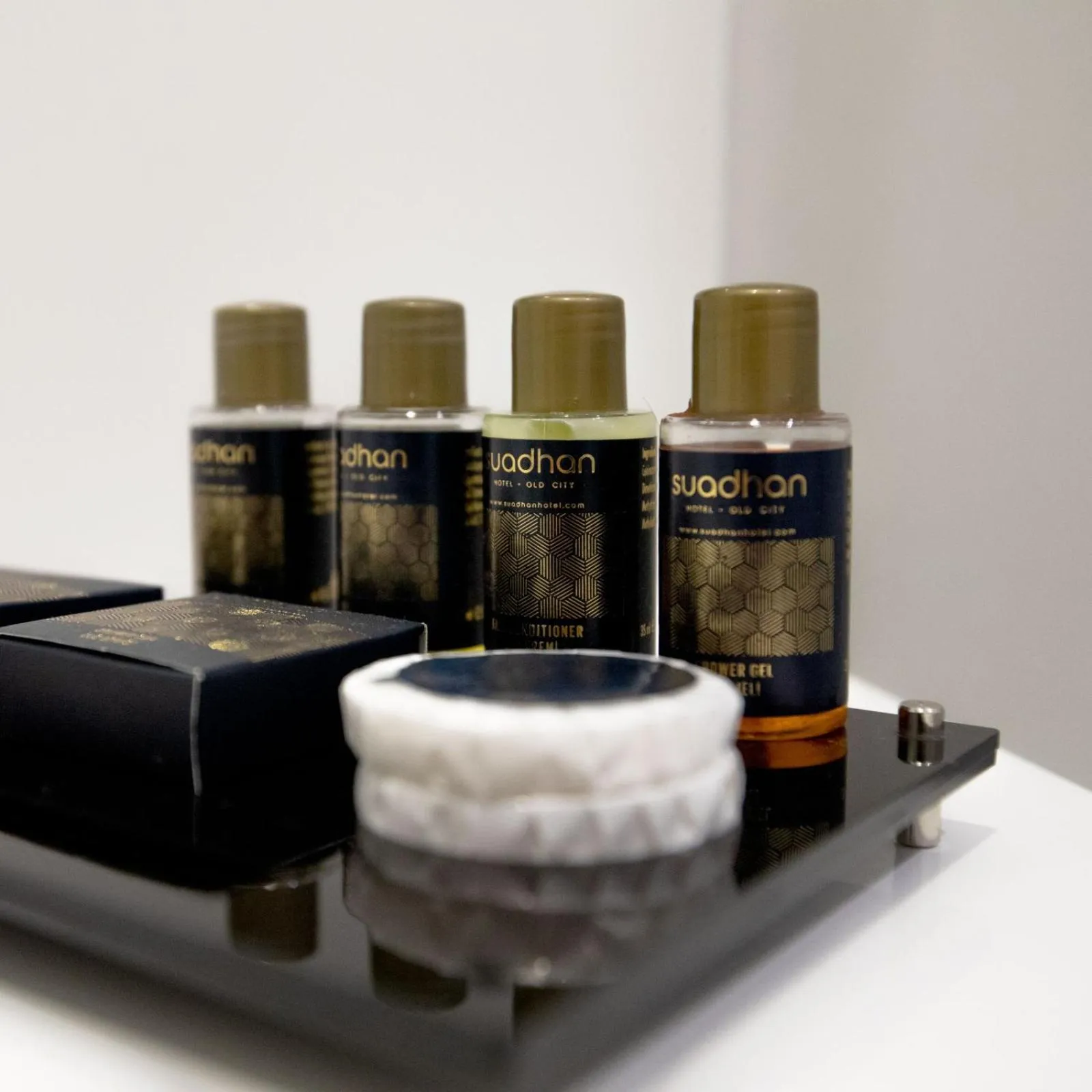 Bathroom in Suadhan Hotel