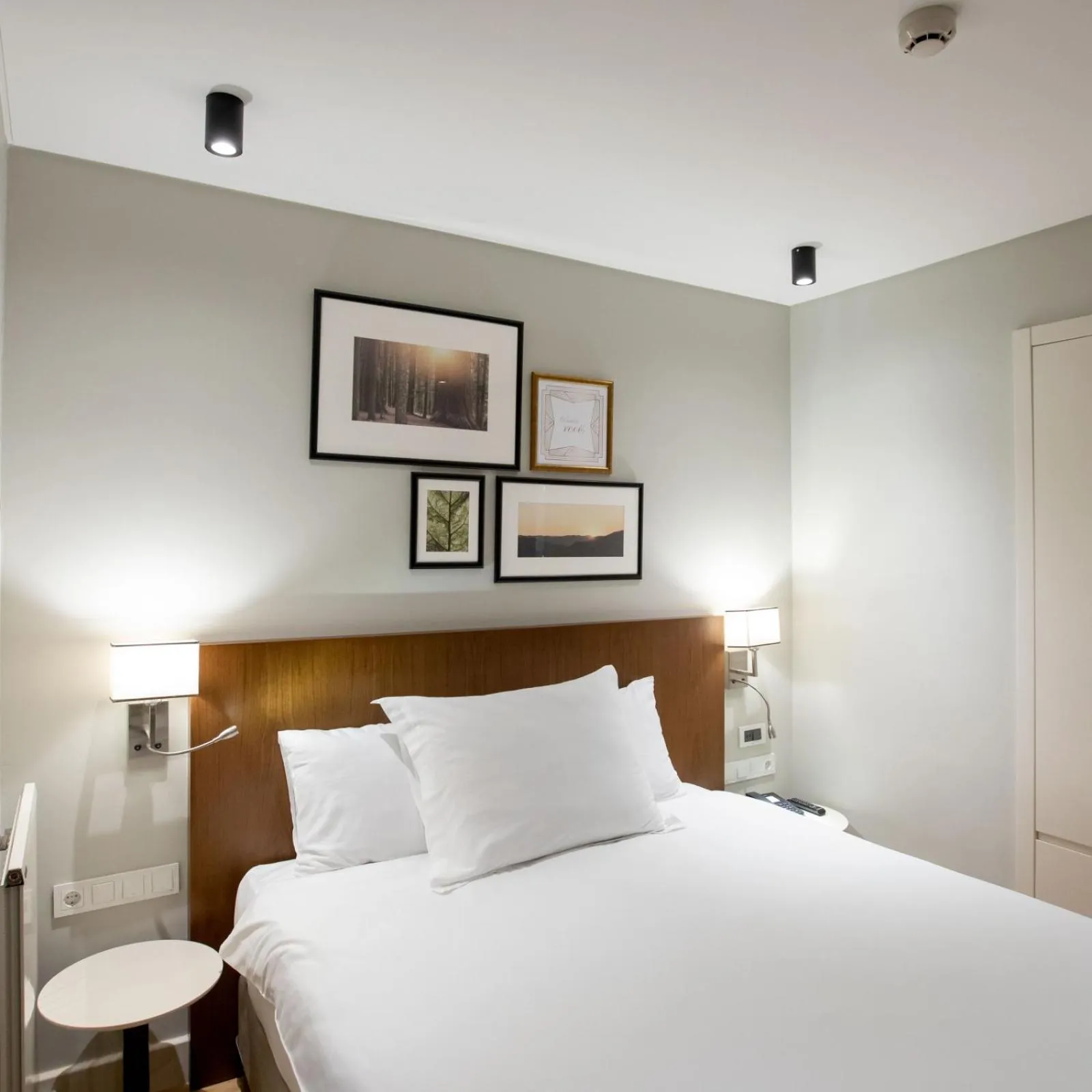 Bed in Suadhan Hotel