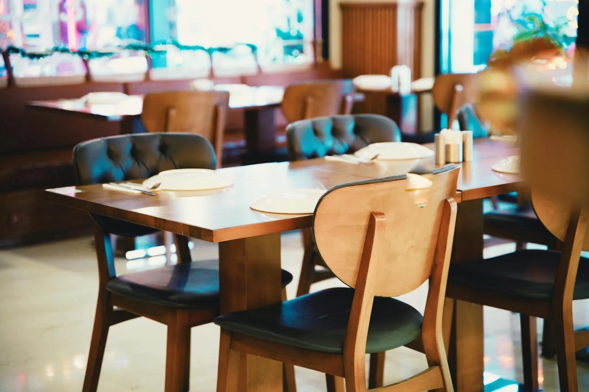 Restaurant/places to eat in Suadhan Hotel