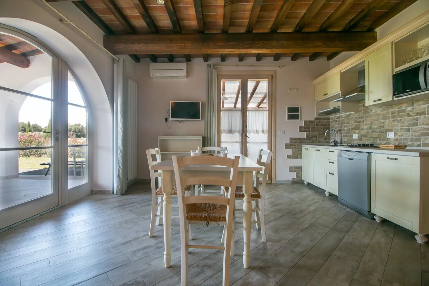 Dining area in Fattoria Palazzeta - Pet & Family Friendly