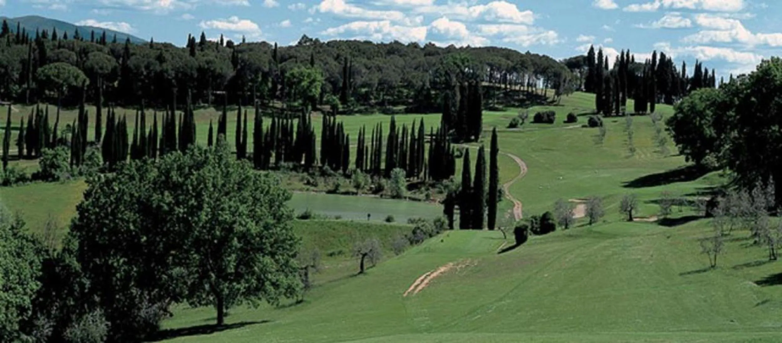 Nearby landmark in La Luna