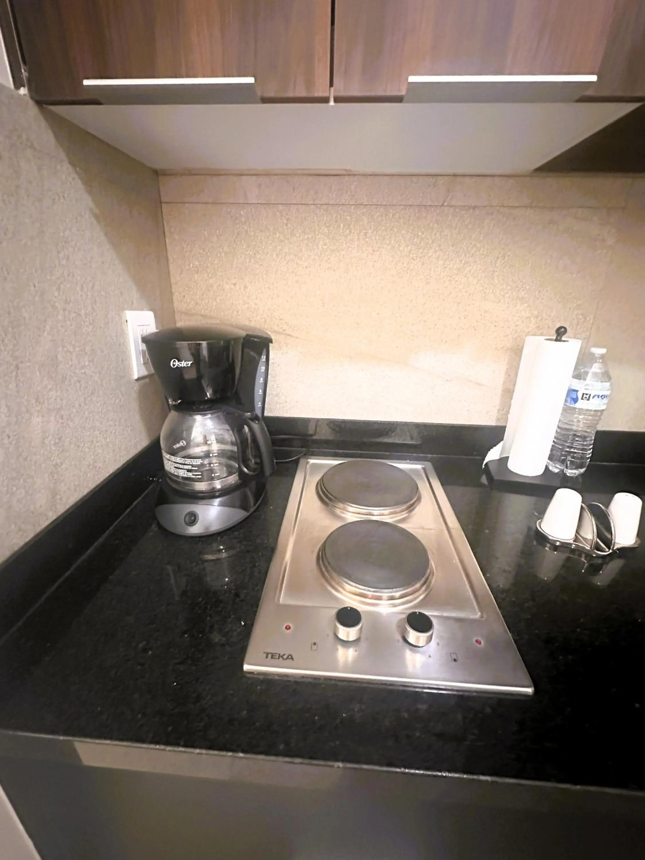 Coffee/tea facilities in Arboleda 5 Luxury Lofts