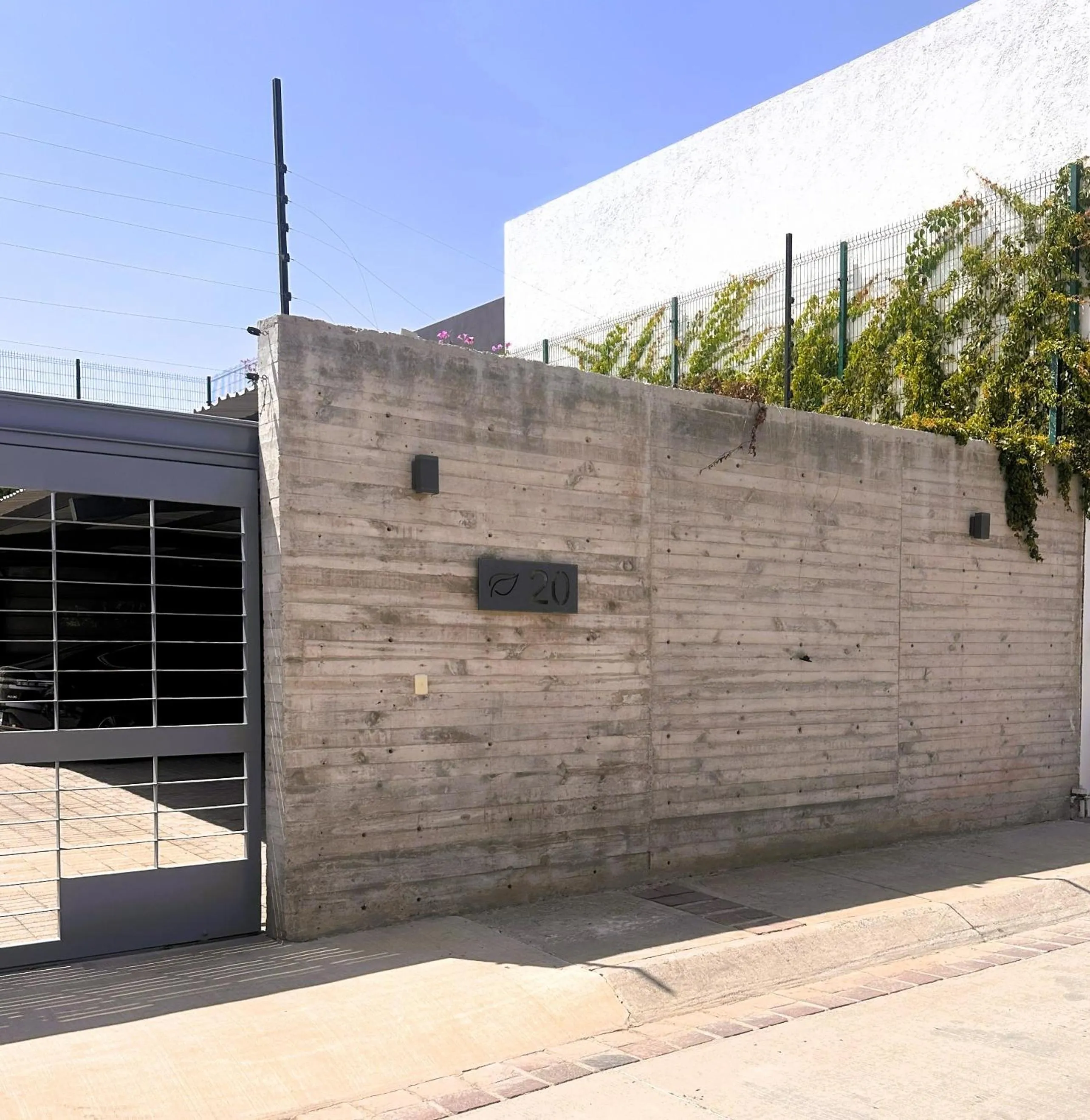 Parking in Arboleda 5 Luxury Lofts