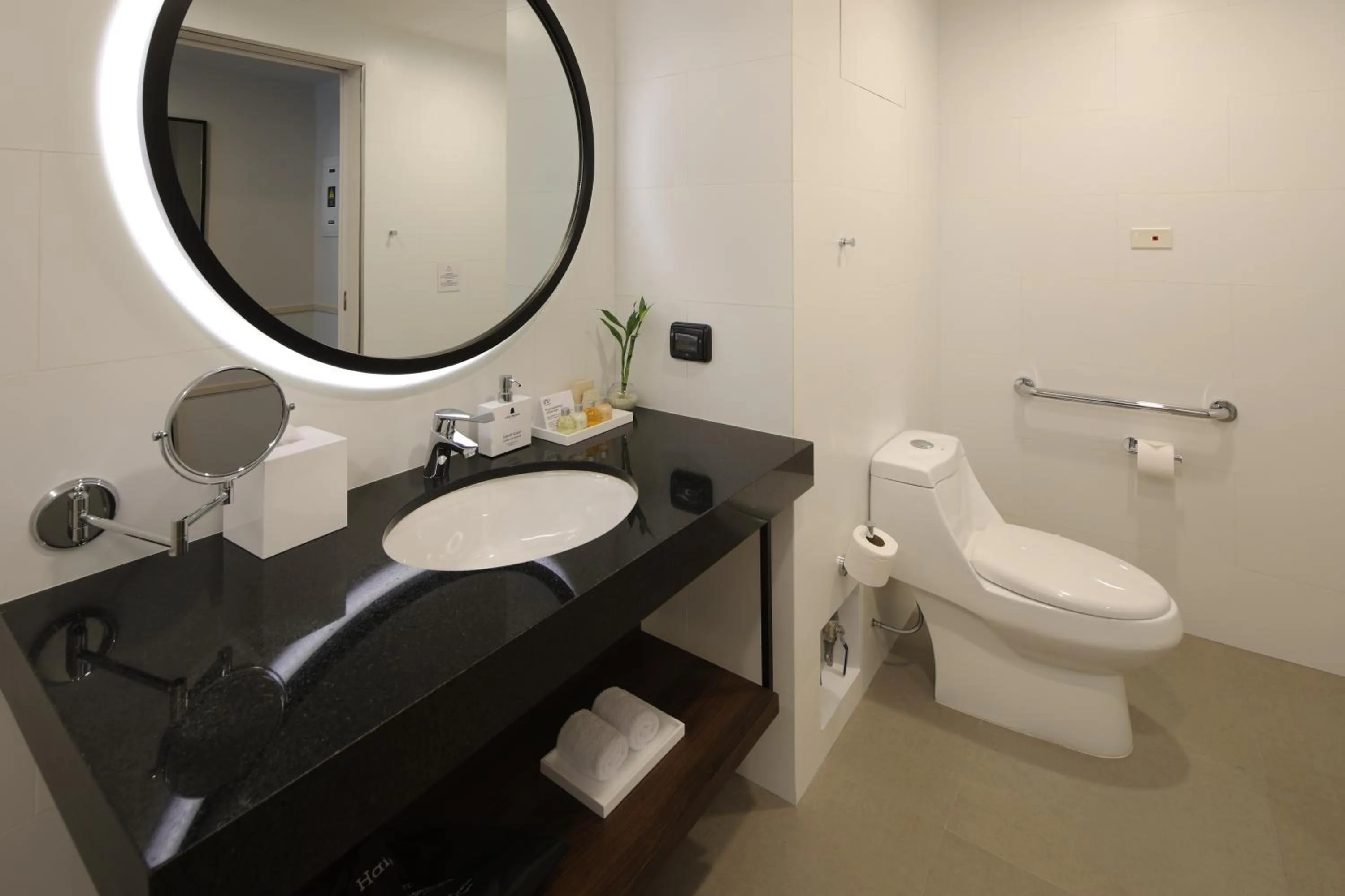 Bathroom in Casa Andina Premium San Isidro