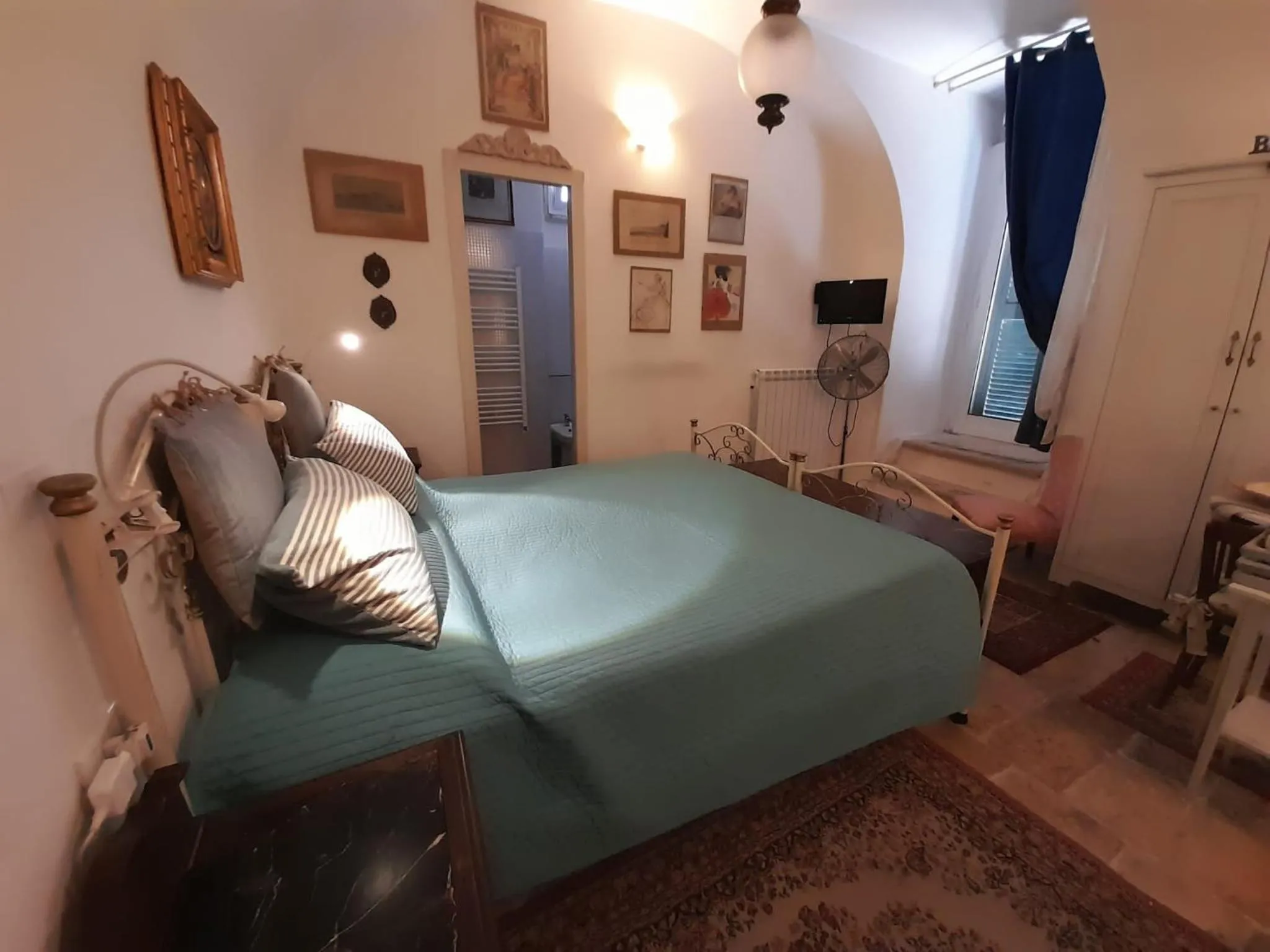 Bed in Villa Longo de Bellis