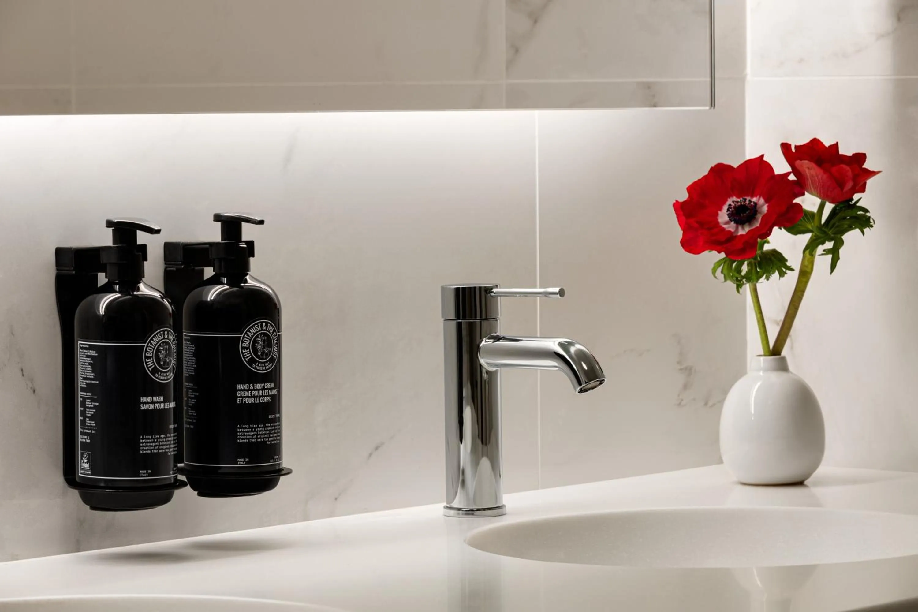 Bathroom in The Chemists Club Hotel