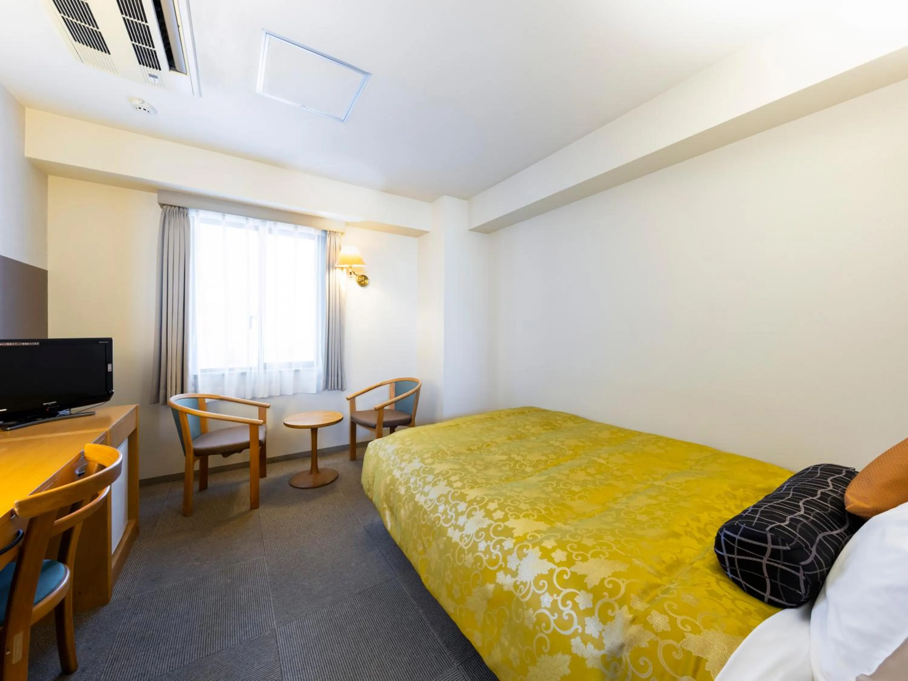 Bed in Hotel Dorf Shizuoka