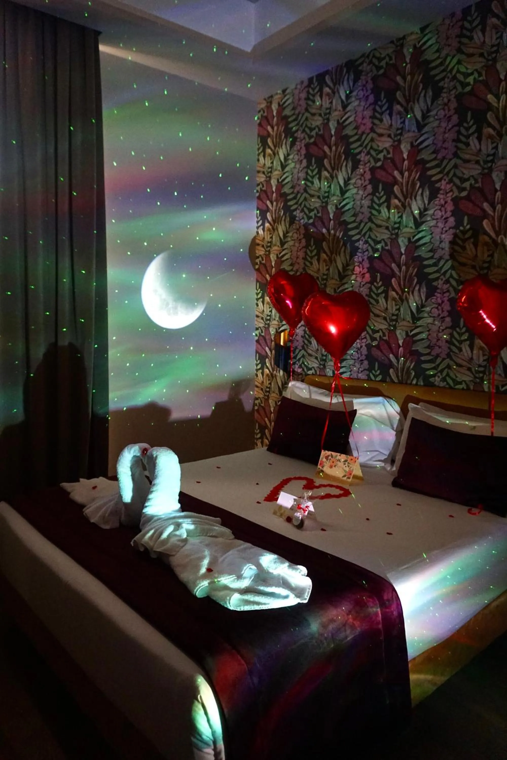 Bed in Hotel Caravita