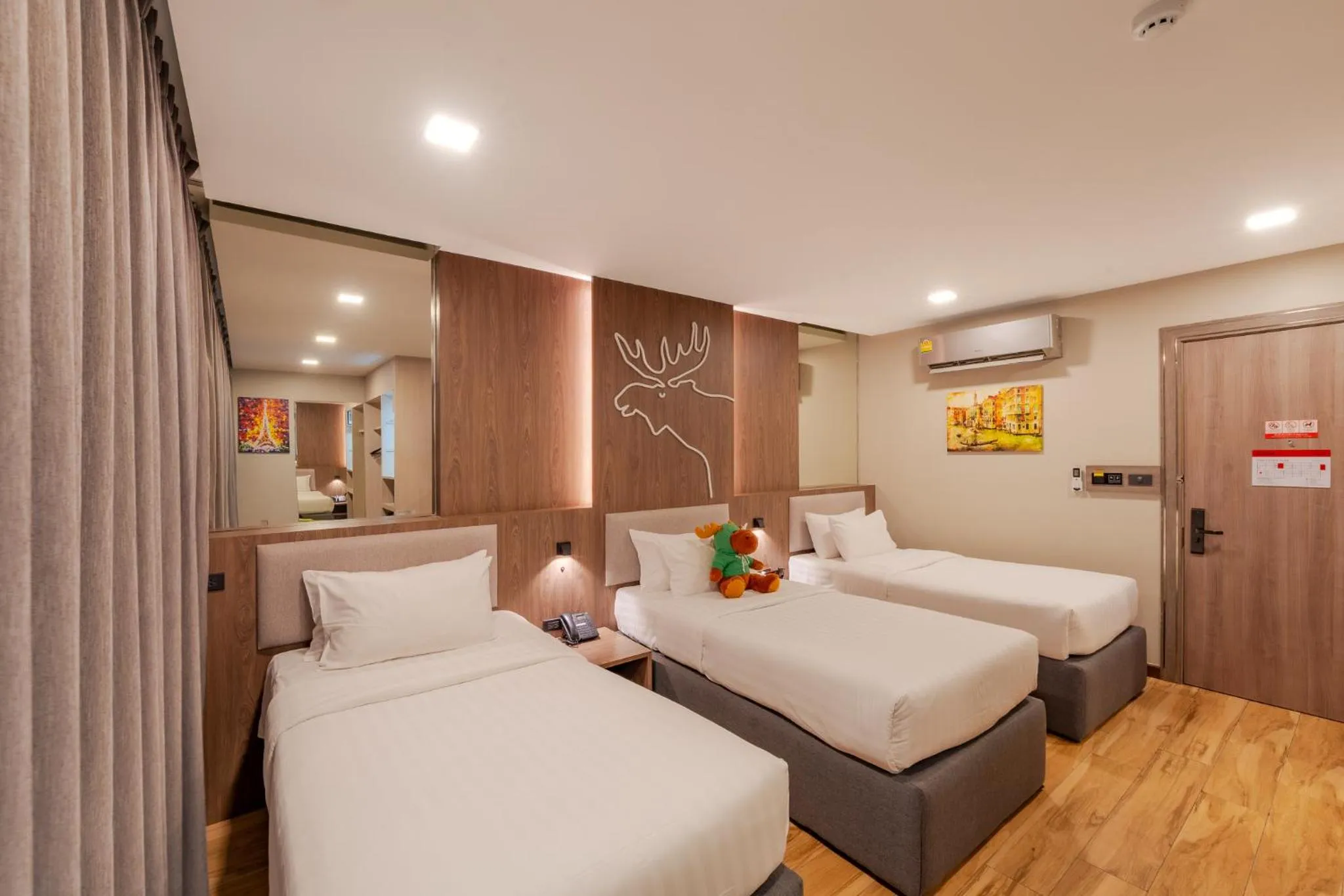 Bed in Moose Hotel Chiangmai