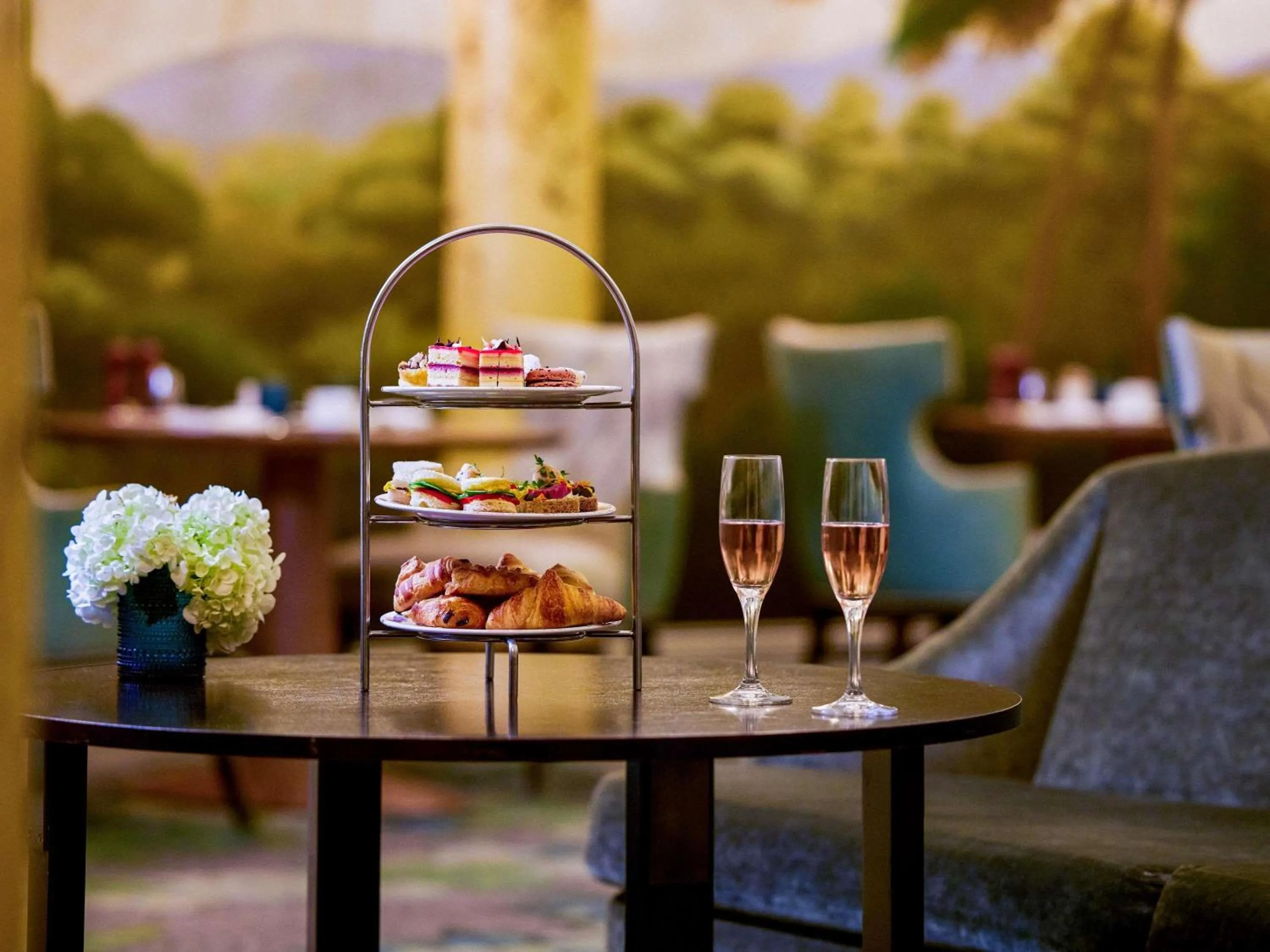 Restaurant/places to eat in Fairmont San Francisco