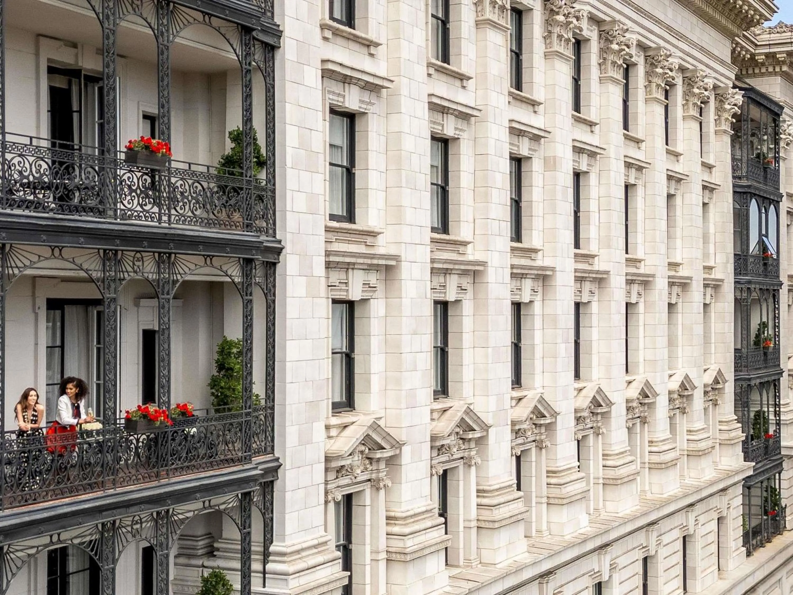 Property building in Fairmont San Francisco