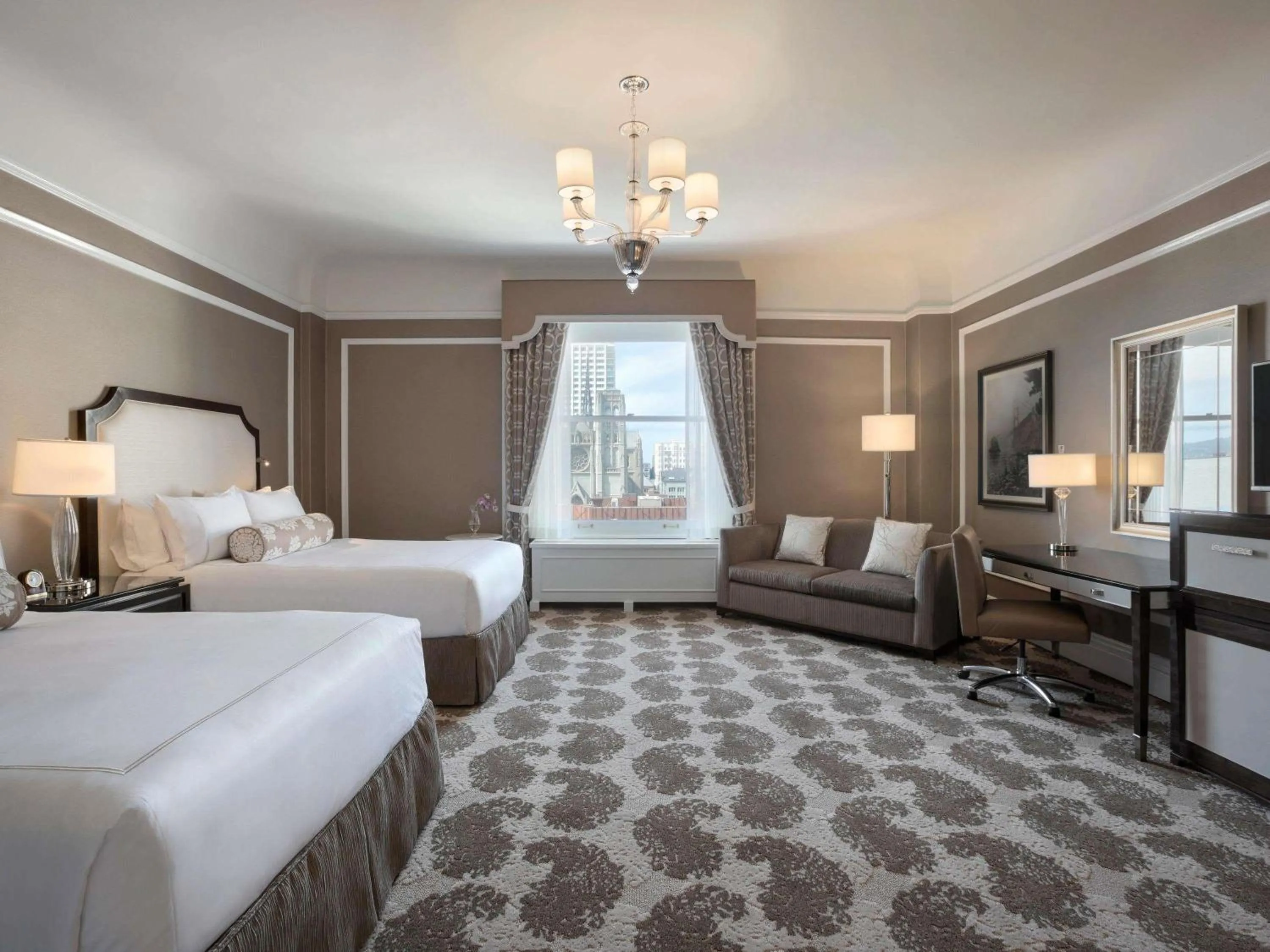 Bedroom, Bed in Fairmont San Francisco