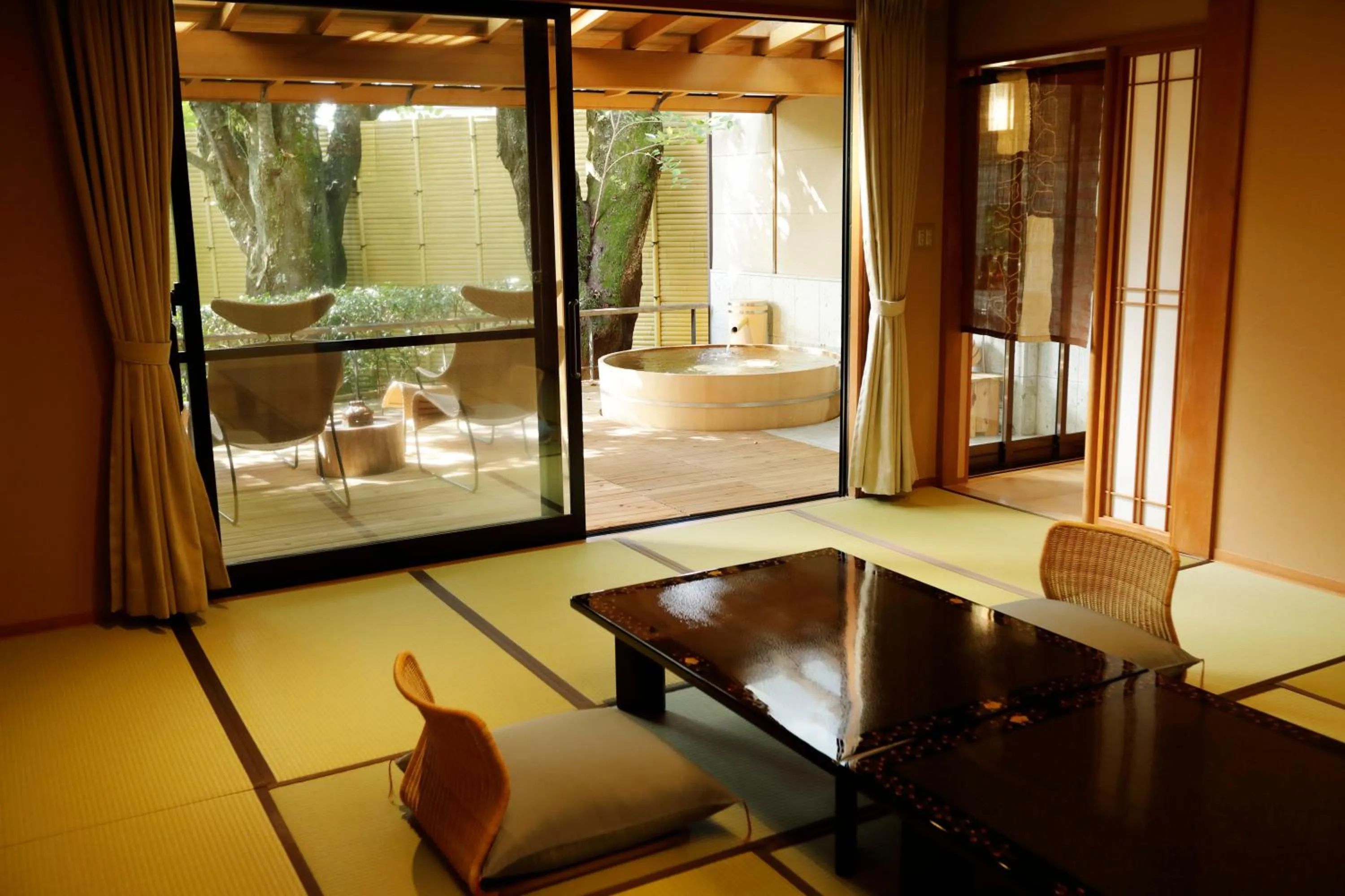 Garden view in Yumeguri no Yado Yoshiharu