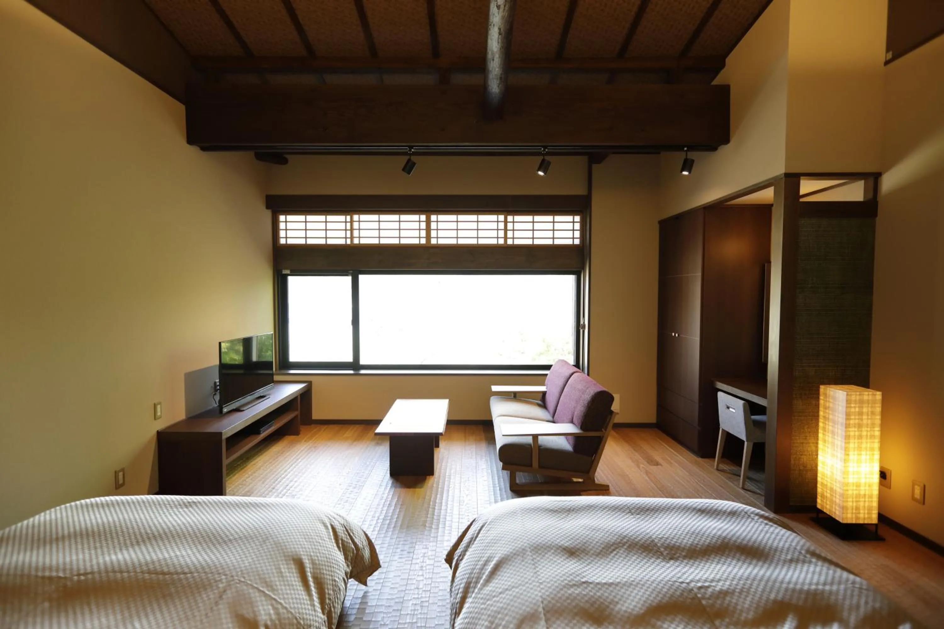 Living room, Bed in Yumeguri no Yado Yoshiharu