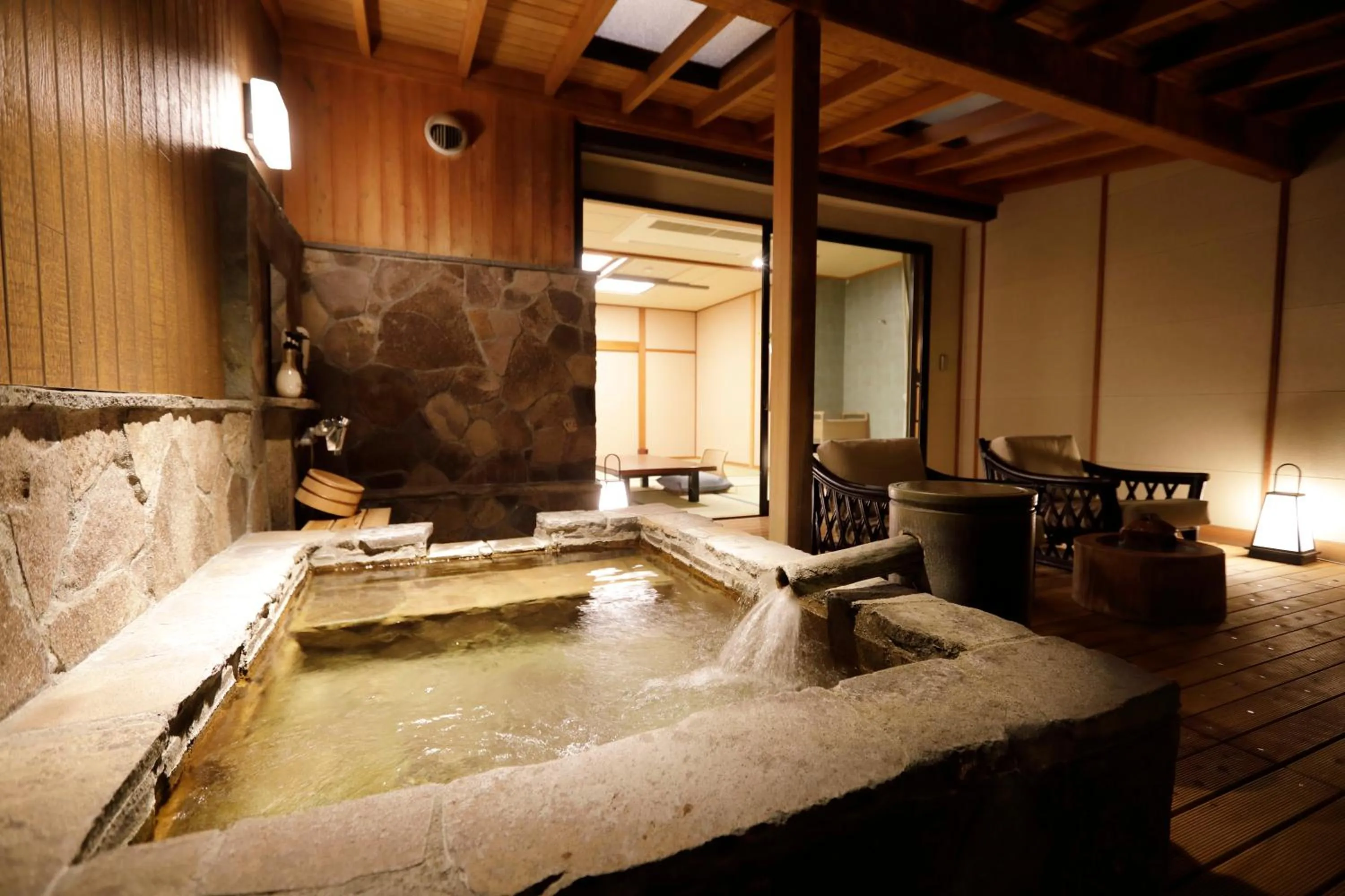 Hot Spring Bath in Yumeguri no Yado Yoshiharu