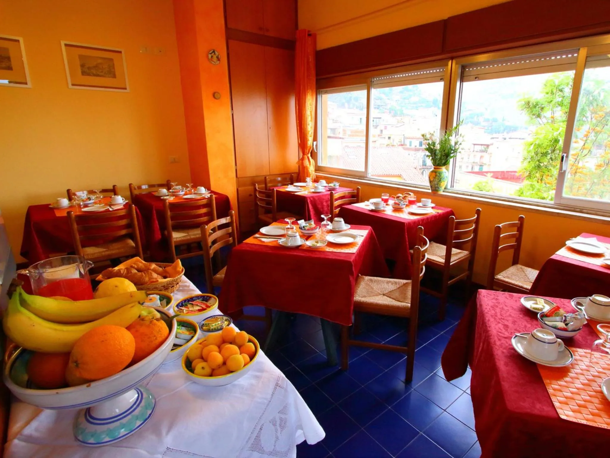 Dining area in Innpiero