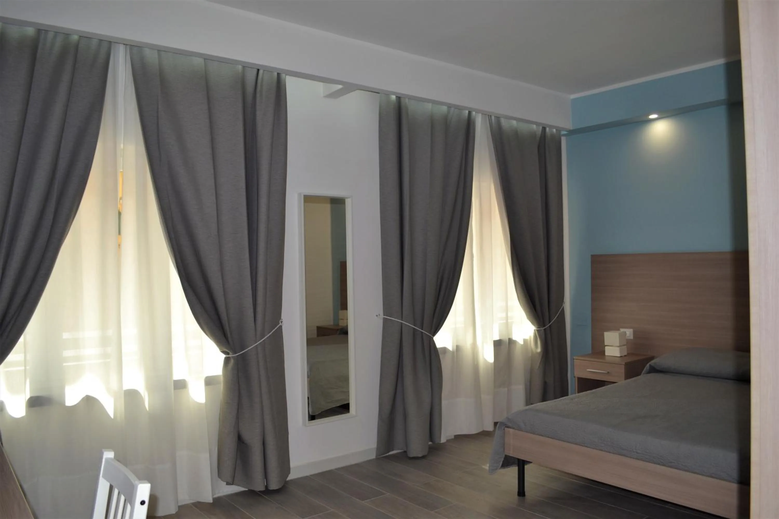 Photo of the whole room, Bed in Nazionale Suite