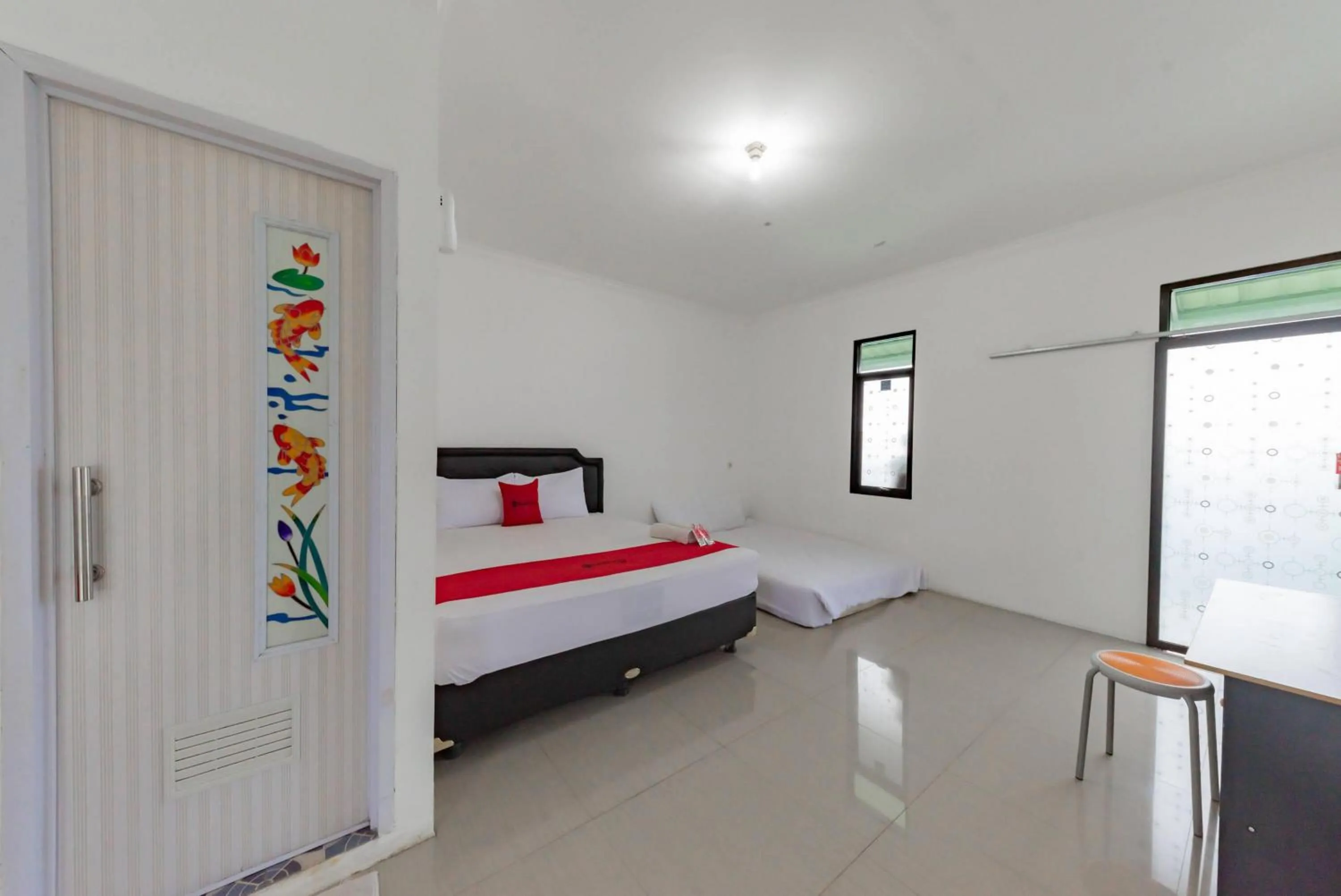 Bedroom, Bed in RedDoorz Resort Syariah @ Jaya Tirta Abadi