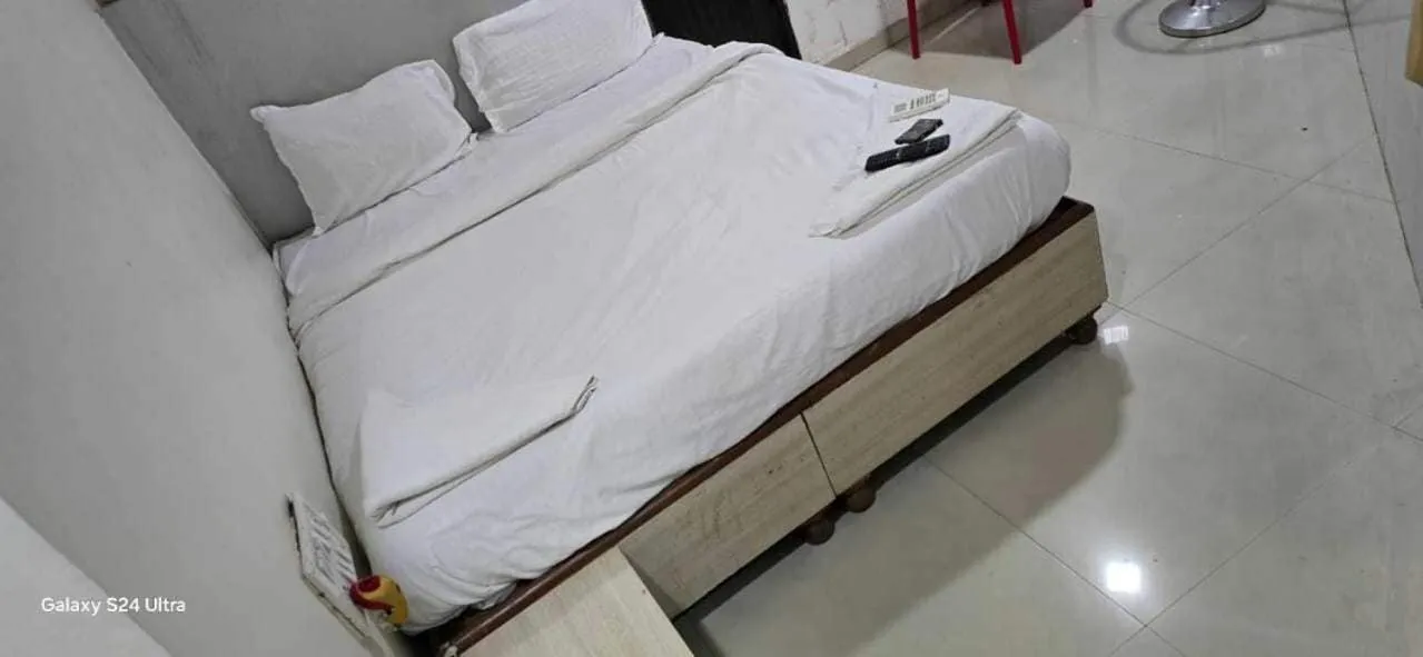 Bedroom in Hotel O Sargam Lodging And Boarding