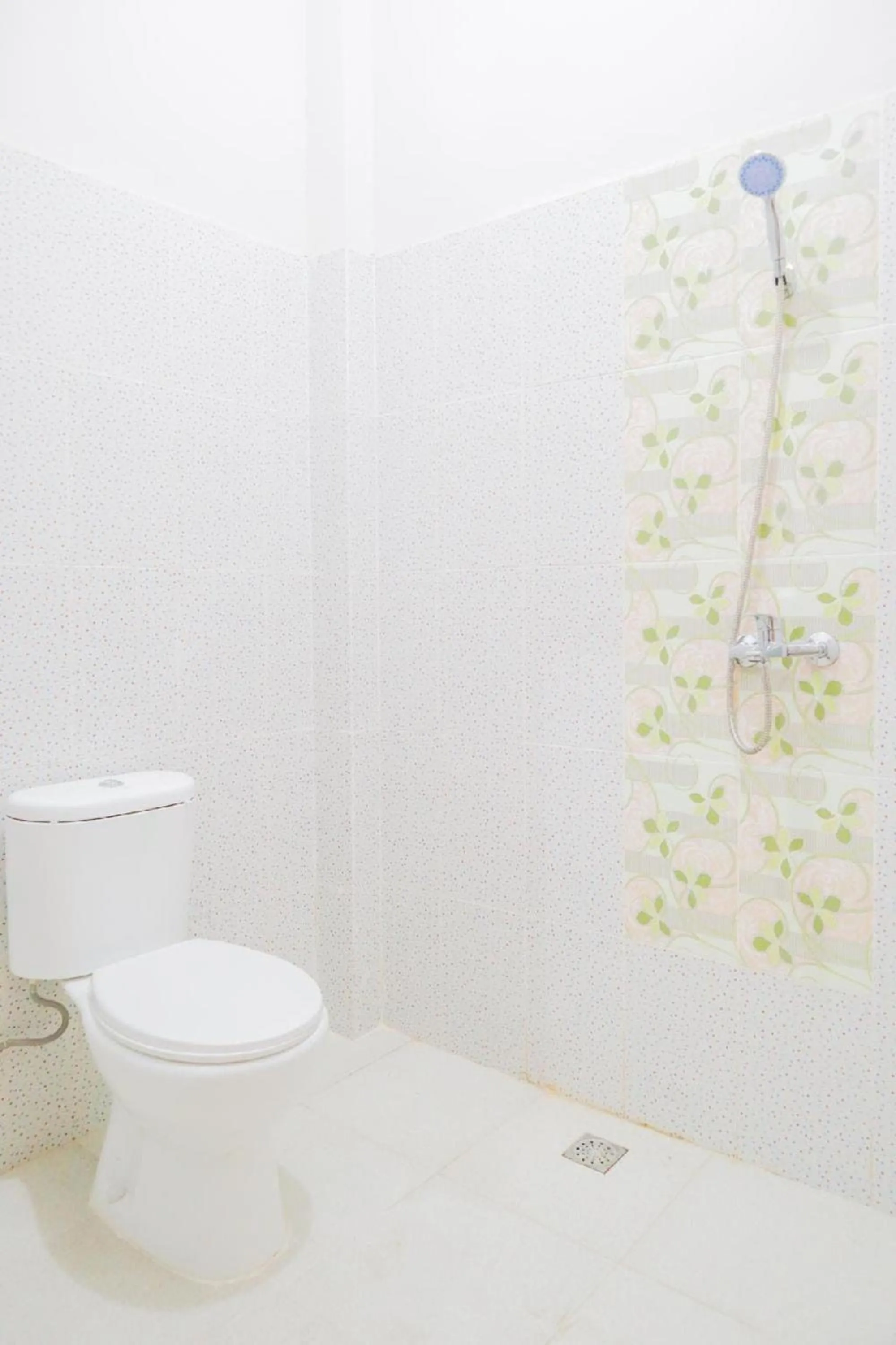 Bathroom in Hotel O Axl Residence