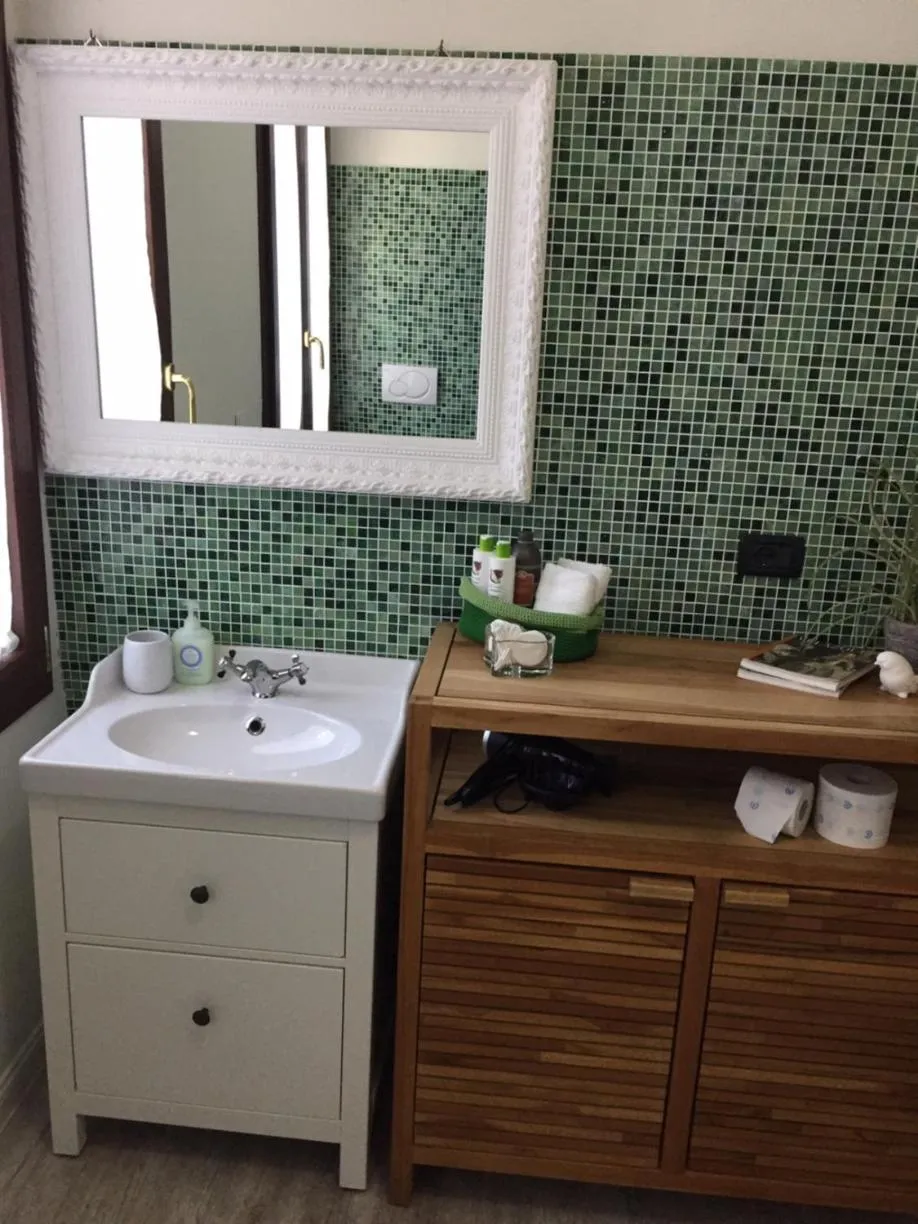 Bathroom in B&B Colombo by Addler House Ospitality