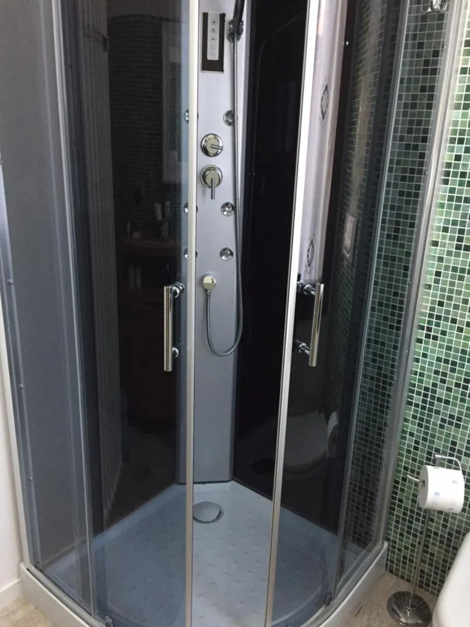 Bathroom in B&B Colombo by Addler House Ospitality