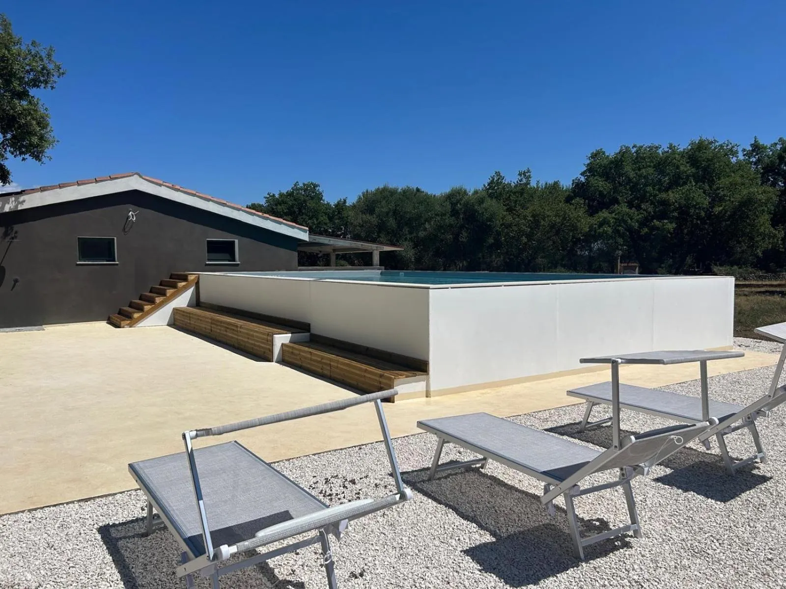 Swimming pool in Regia Hotel