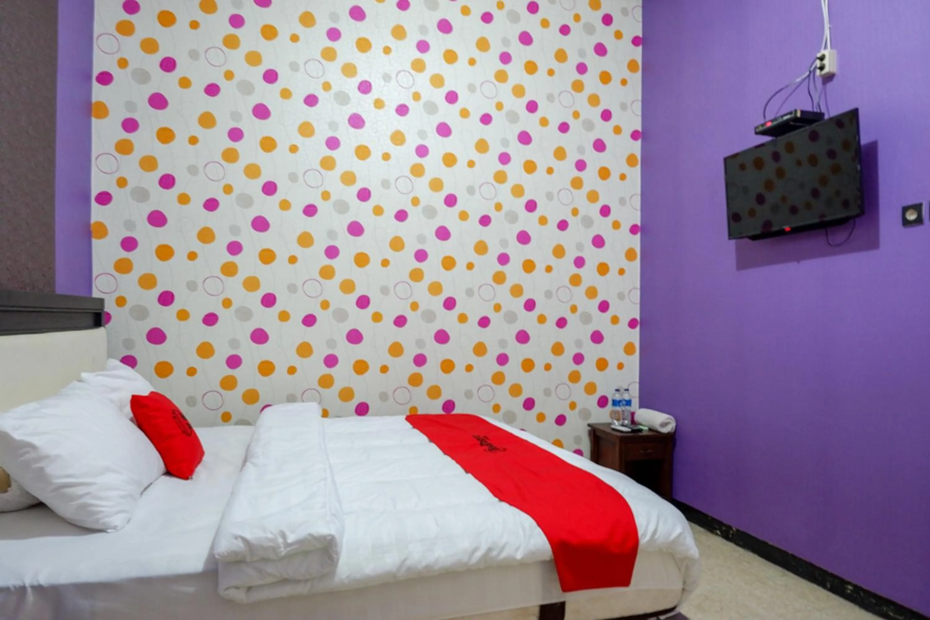 Bedroom, Bed in RedDoorz near Stasiun Kebumen