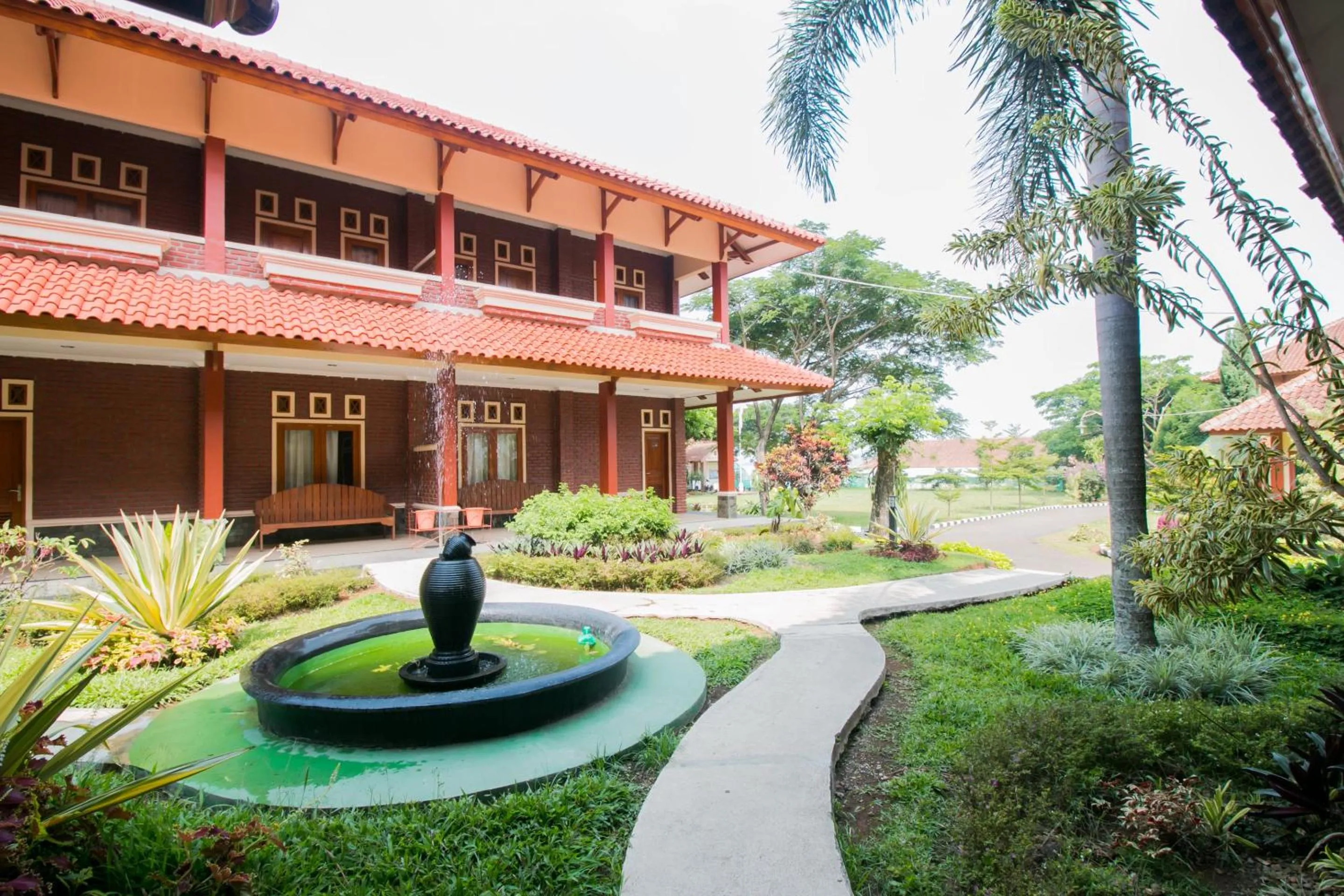 Hotel O Edotel Smkn 1 Pacet Syariah