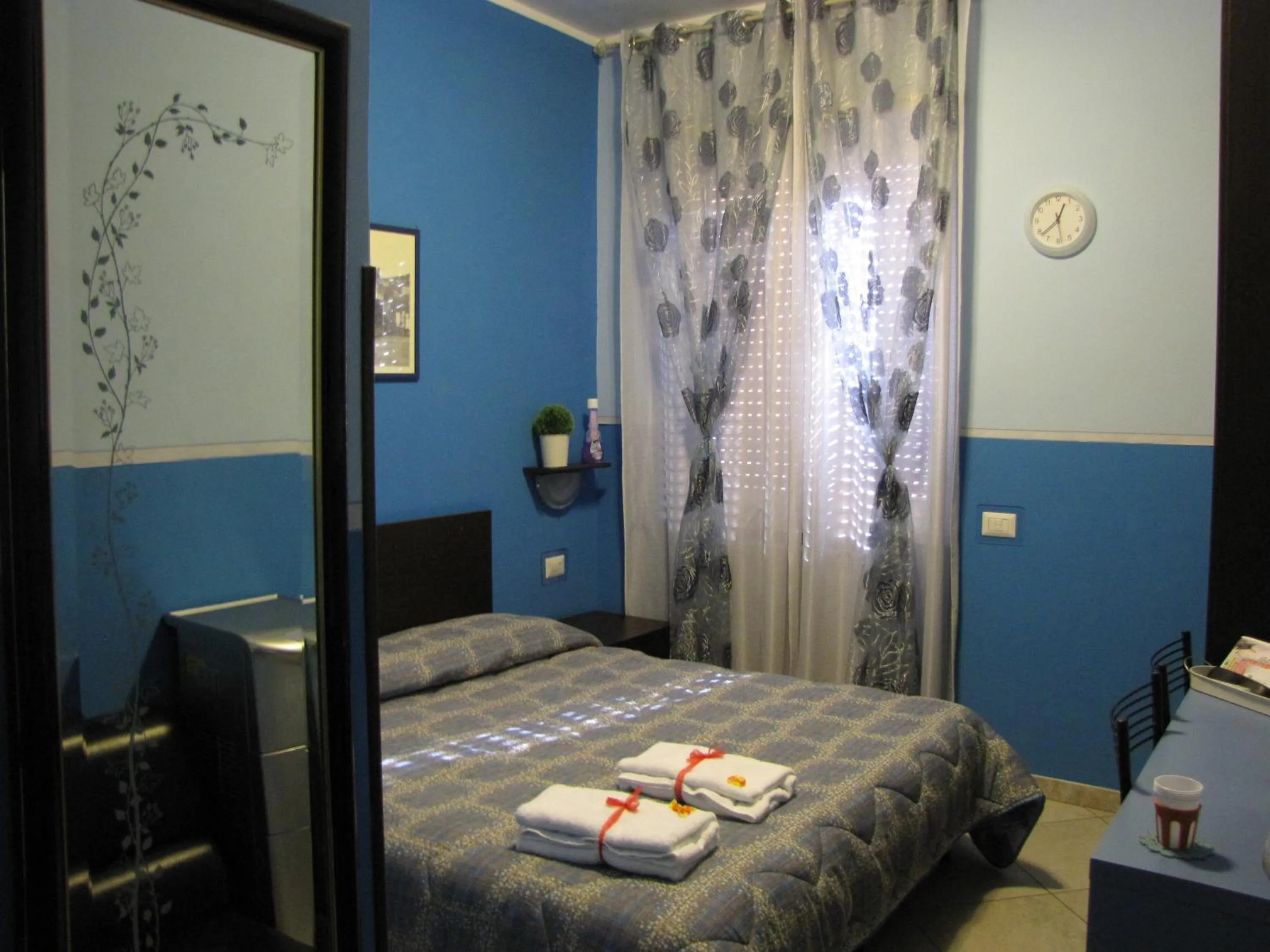 Bedroom, Bed in Aracoeli