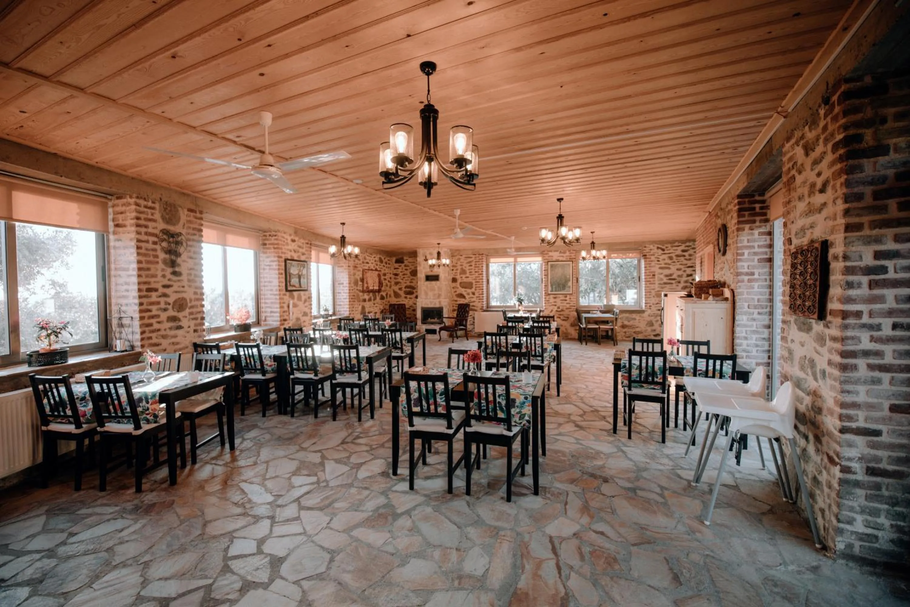 Restaurant/places to eat in Birgi Rukim Otel